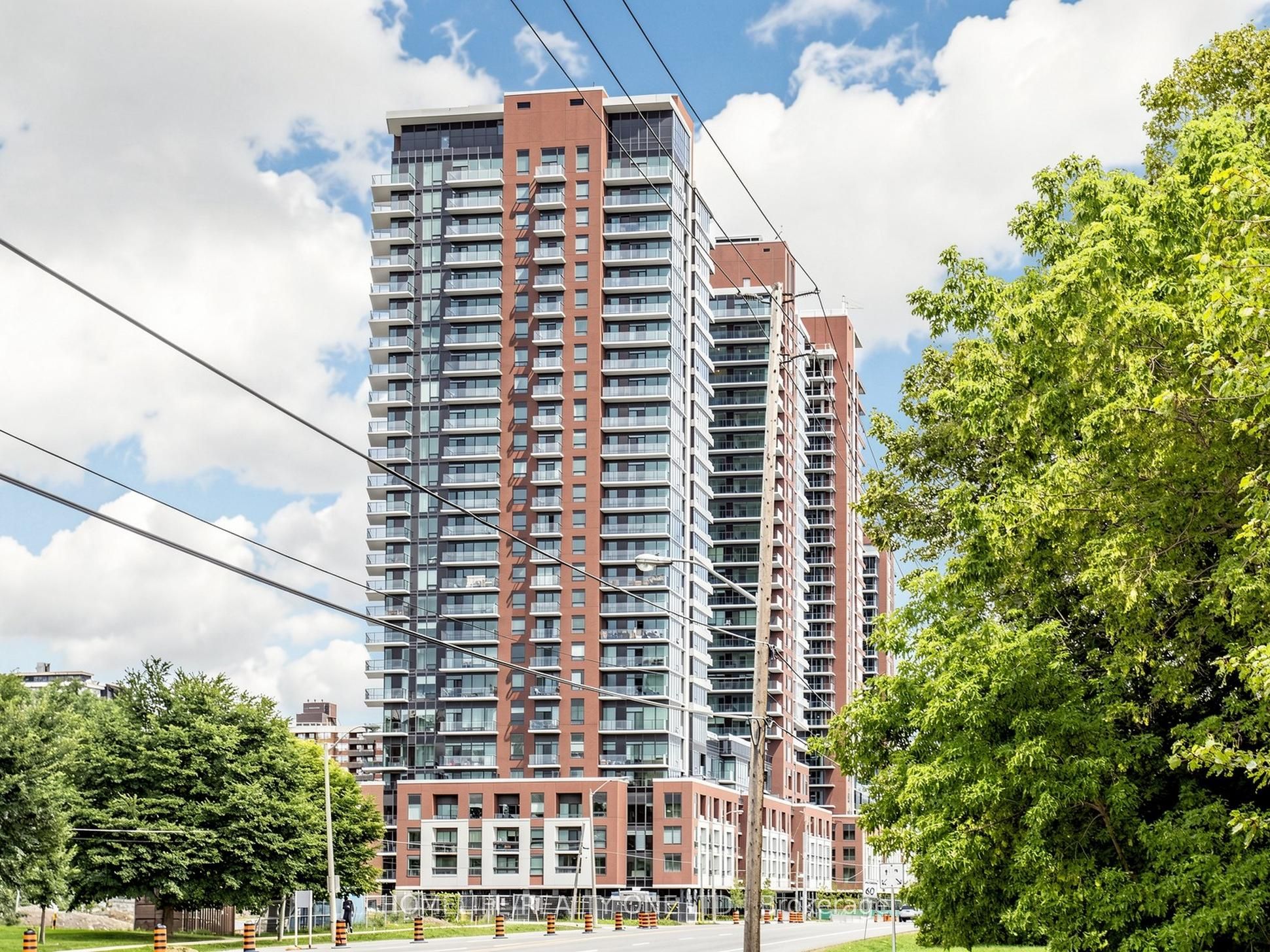 4010 Eglinton Avenue W 919, Toronto, ON M9A 0G5 photo 2
