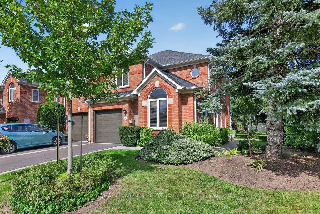 2103 Berwick Drive 9, Burlington, ON L7M 4B7 photo 2