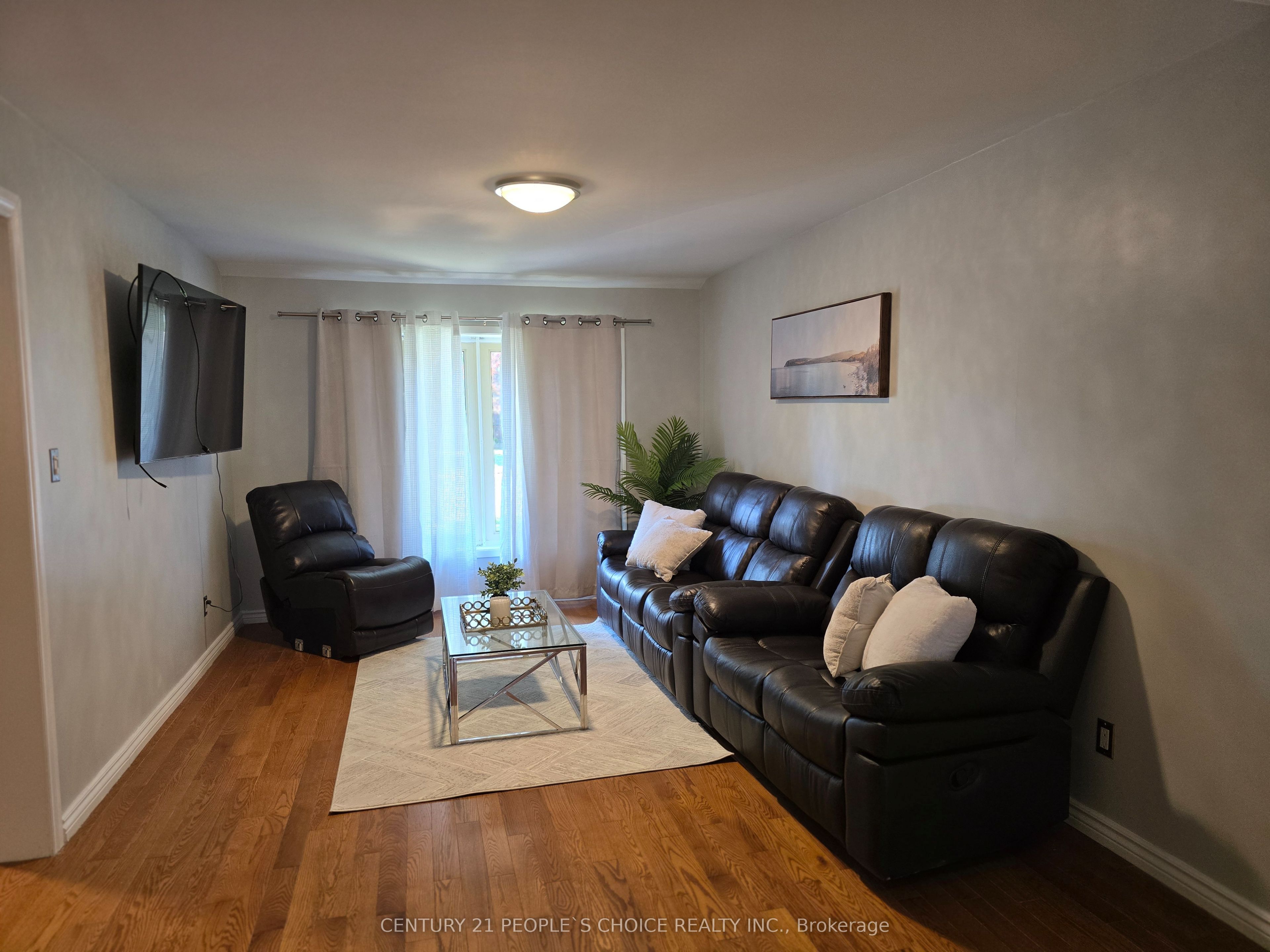 6063 Farmstead Lane, Mississauga, ON L5N 2Y9 photo 5
