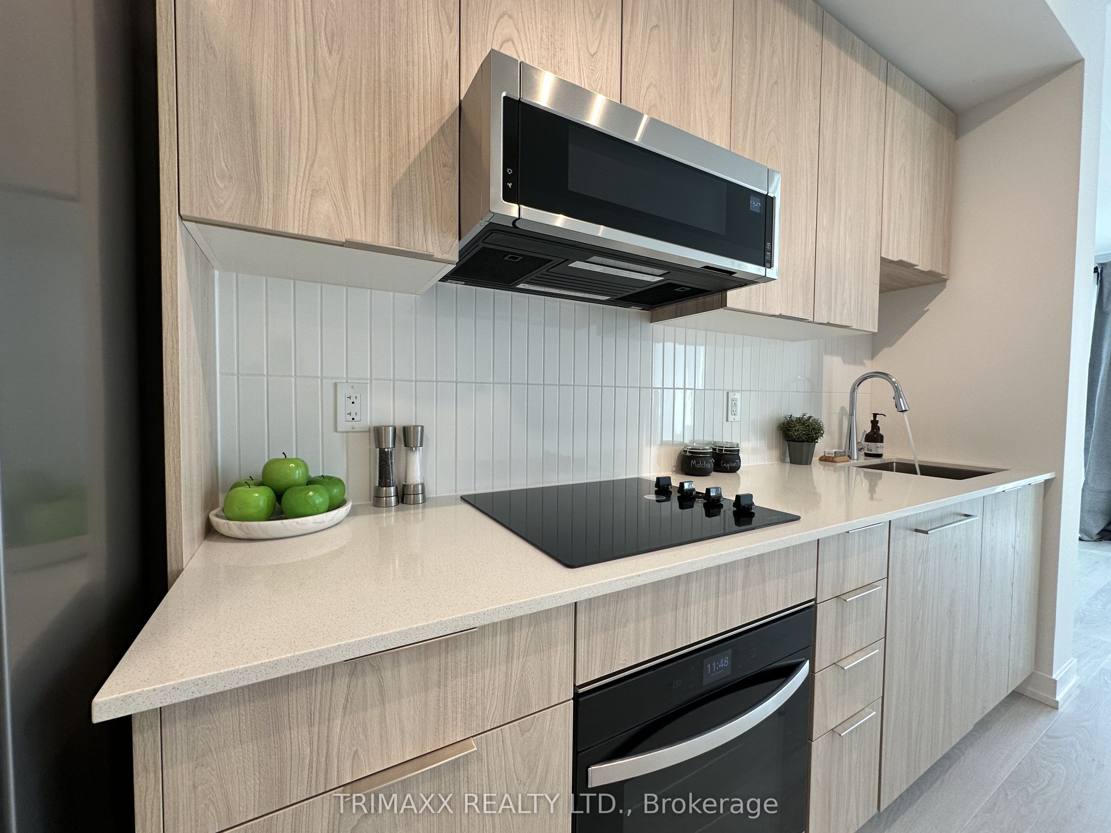 2501 Saw Whet Boulevard 226, Oakville, ON L6M 5N2 photo 3