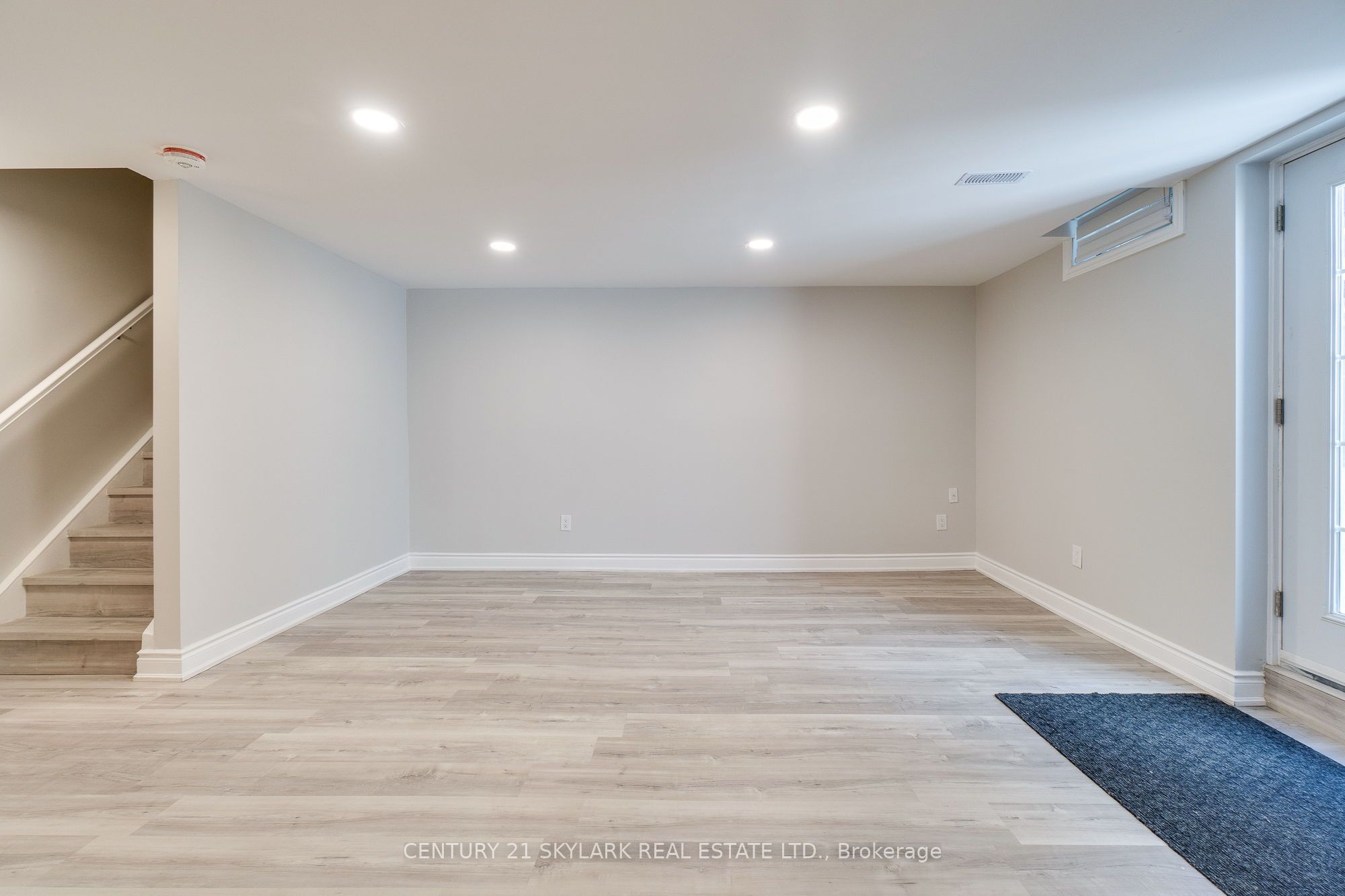 3841 Periwinkle Crescent BSMT, Mississauga, ON L5N 6W8 photo 3