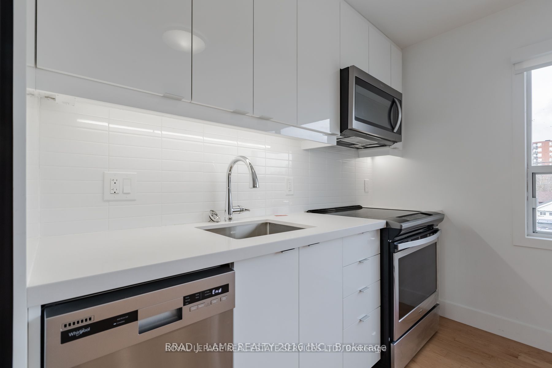 28A Third Street 3, Toronto, ON M8V 2X6