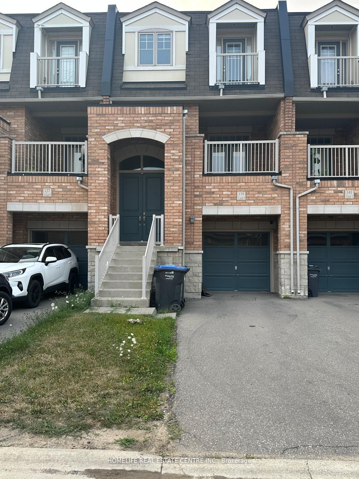 139 Inspire Boulevard, Brampton, ON L6R 3X9 photo 2