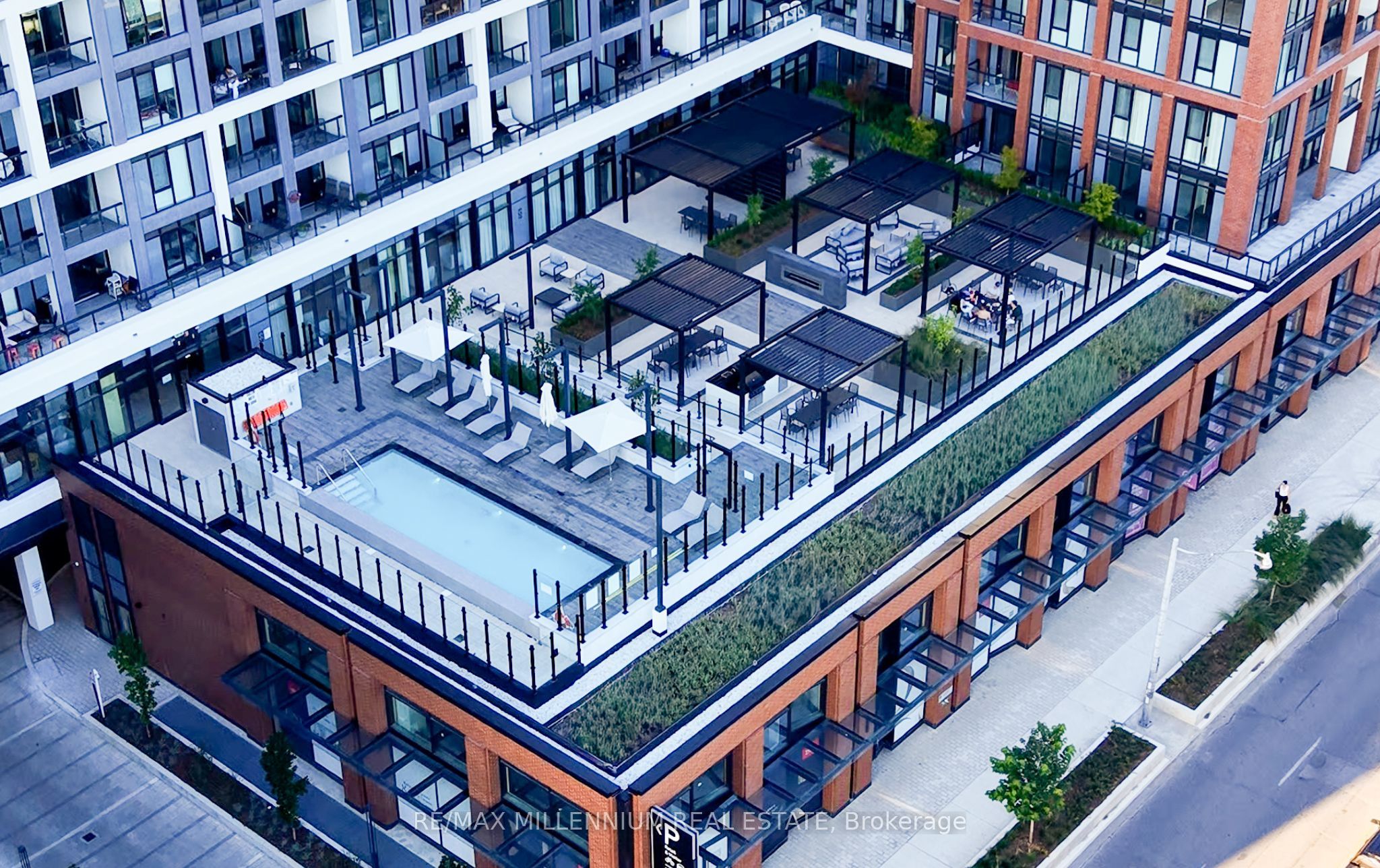 858 Dupont Street 629, Toronto, ON M6G 0C1 photo 2