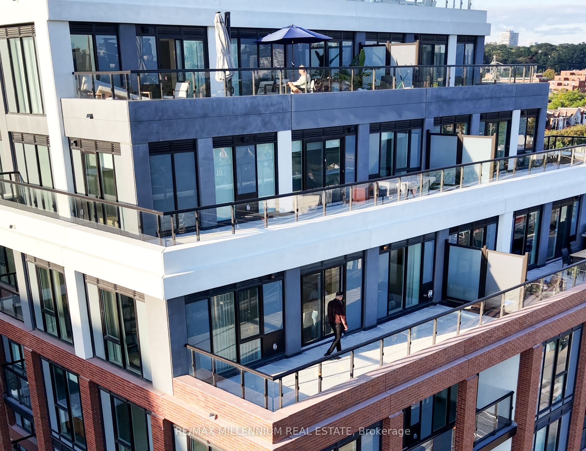 858 Dupont Street 629, Toronto, ON M6G 0C1 photo 3