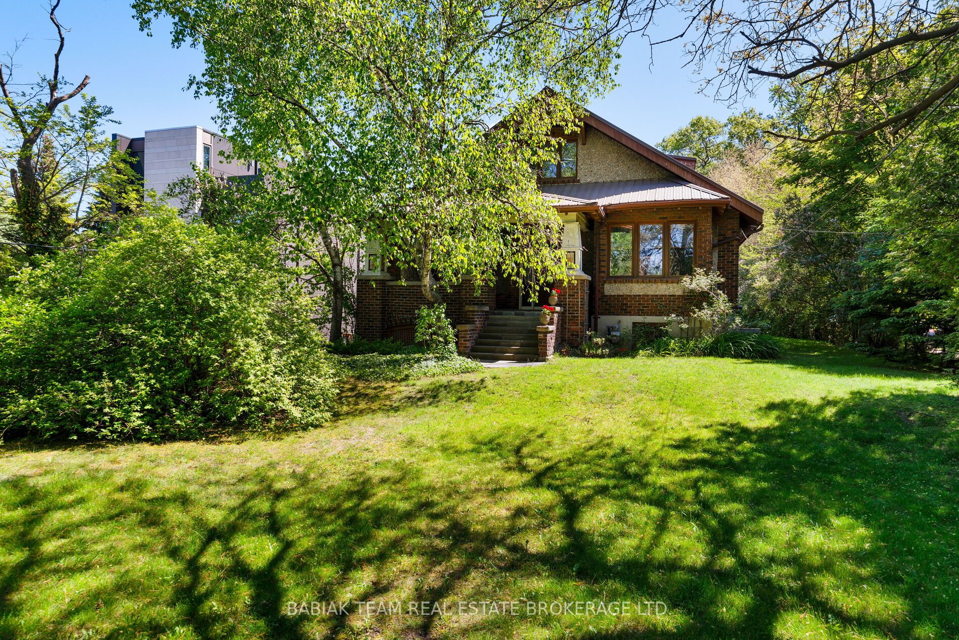187 Ellis Avenue, Toronto, ON M6S 2X4 photo 3
