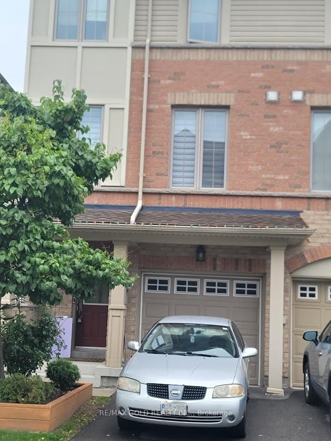 12 Cailiff Street, Brampton, ON L6Y 0P9 photo 5