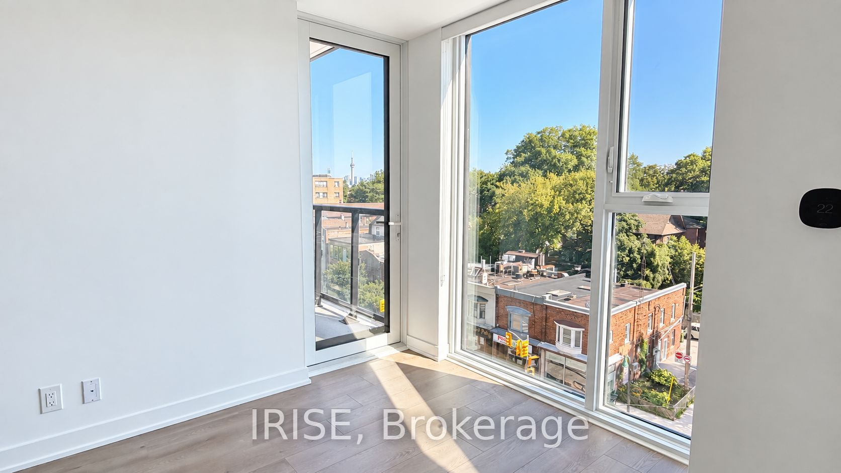 1660 Bloor Street W 604, Toronto, ON M6P 0C6 photo 4