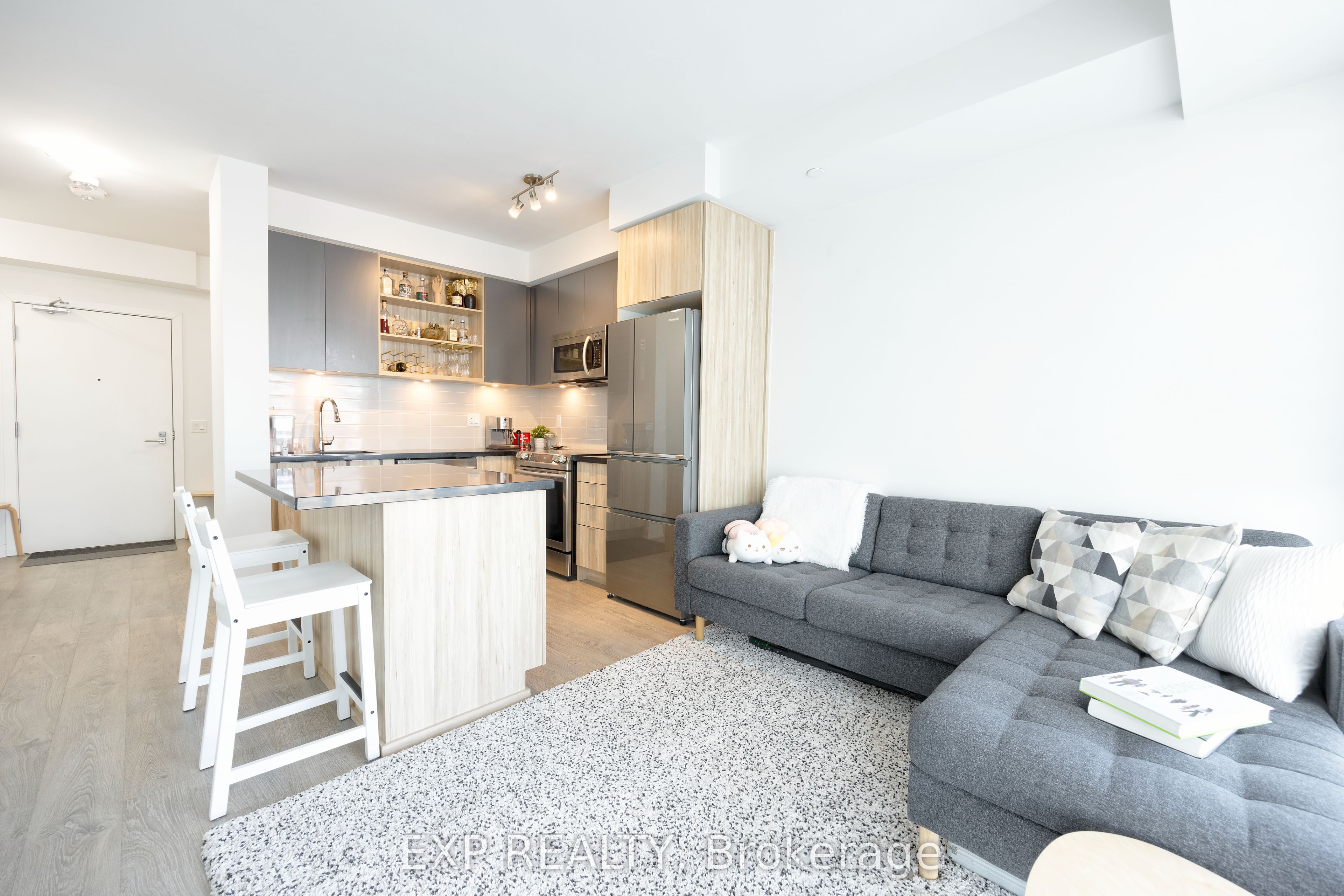 4677 Glen Erin Drive 1103, Mississauga, ON L5M 2E3