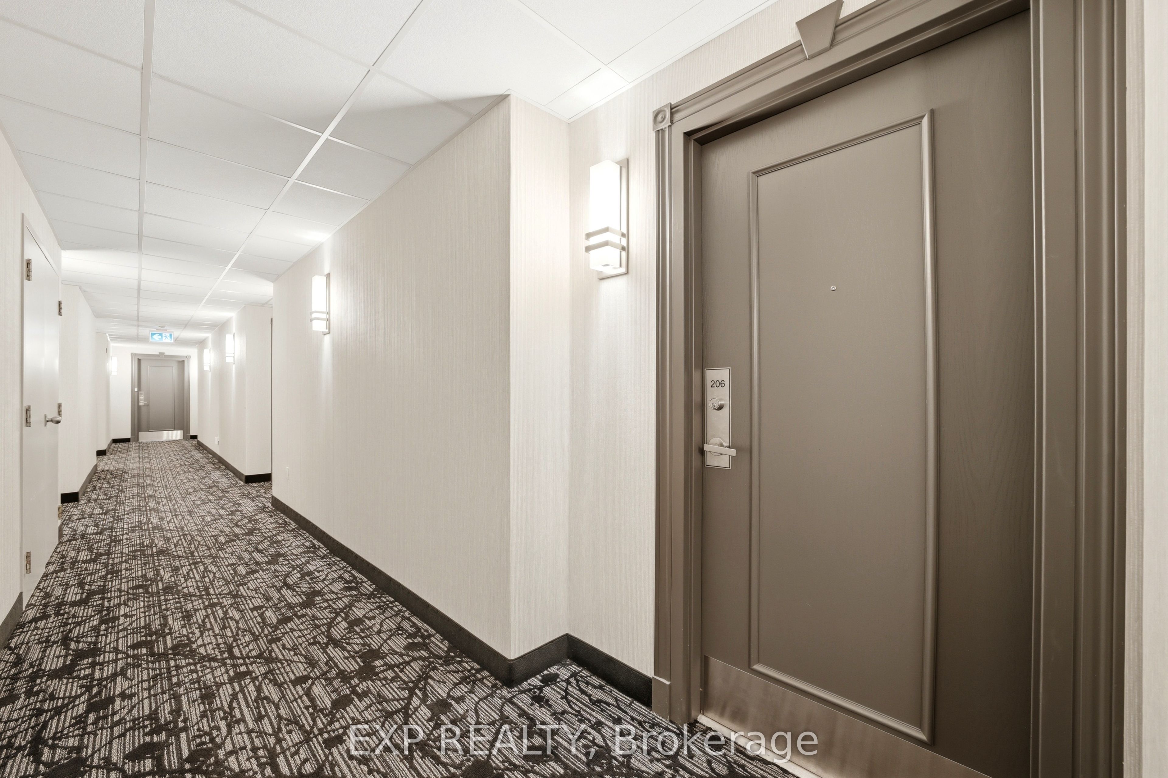 2085 Amherst Heights Drive 206, Burlington, ON L7P 5C2 photo 4