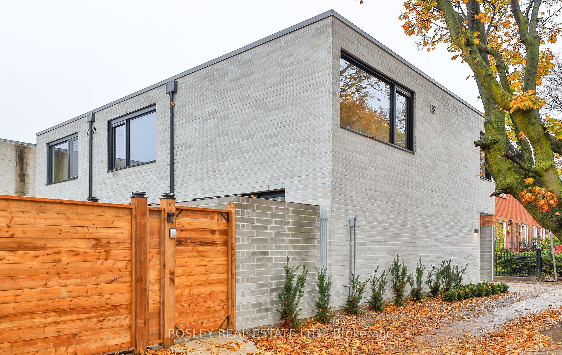 1404 Dufferin Street Laneway, Toronto, ON M6H 4C8