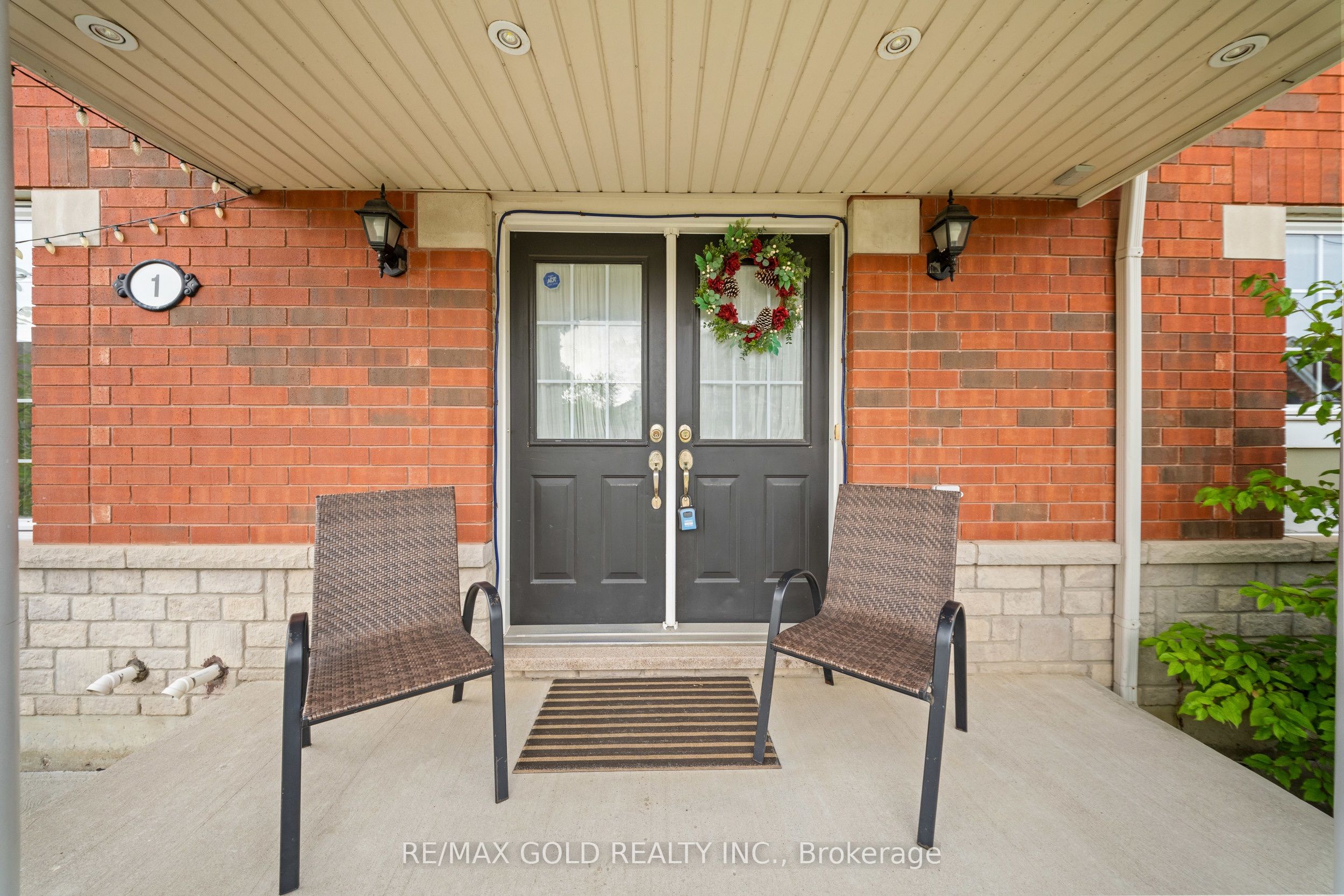 1 Slipneedle Street, Brampton, ON L6S 6L4 photo 5