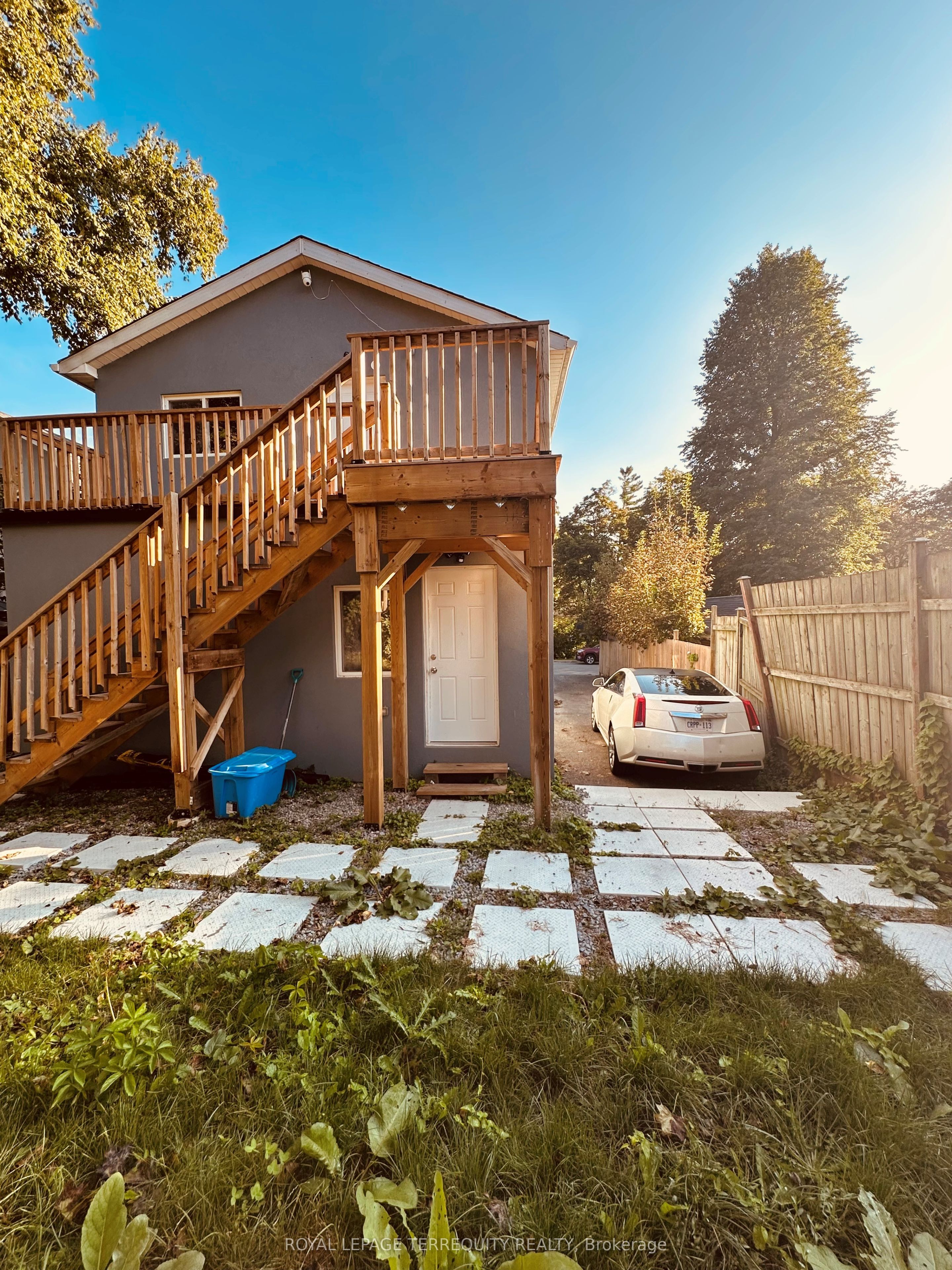 5 Lowes Avenue 1, 2, & 3, Brampton, ON L6X 1R8 photo 4
