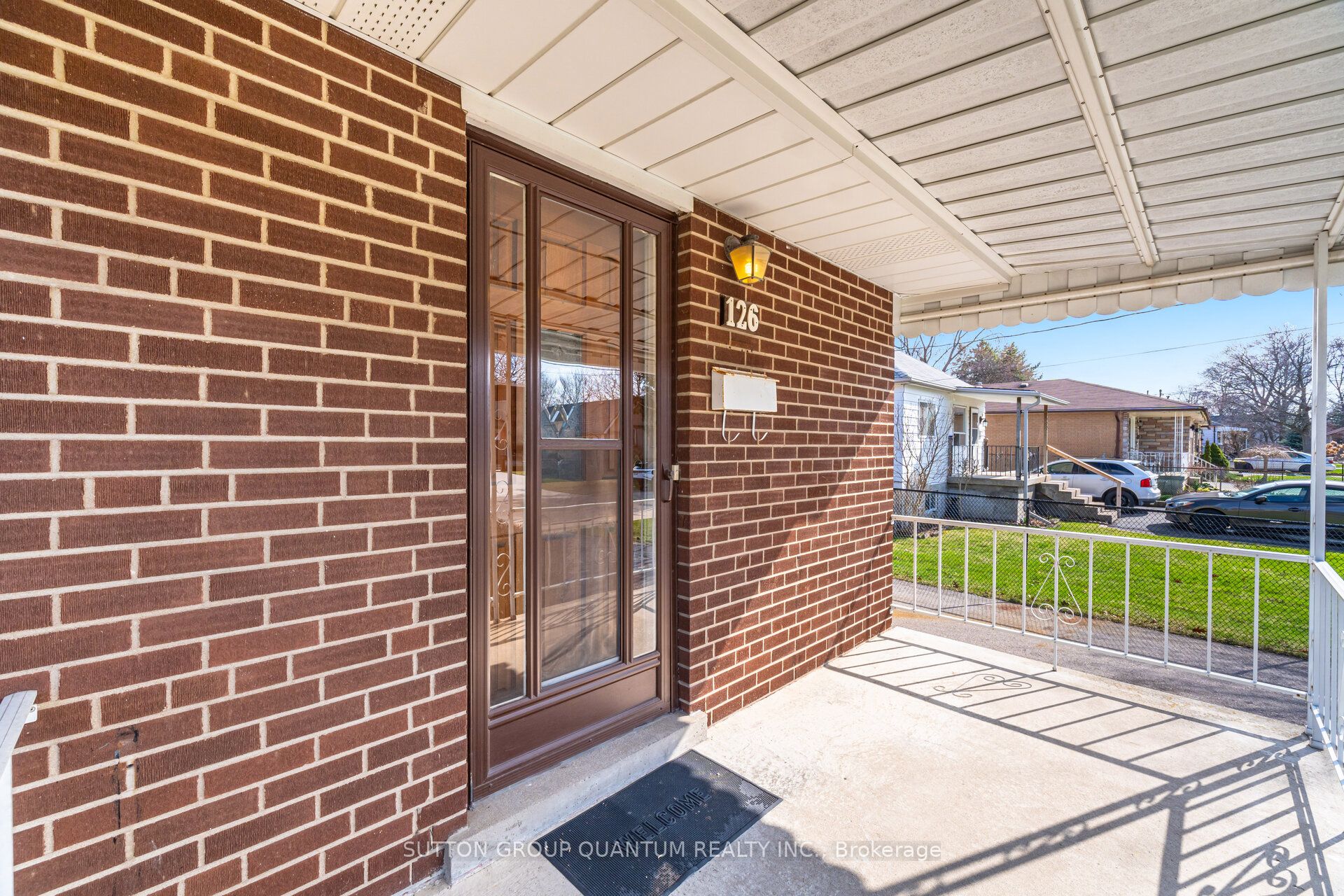 126 Angelene Street, Mississauga, ON L5G 1X2 photo 3