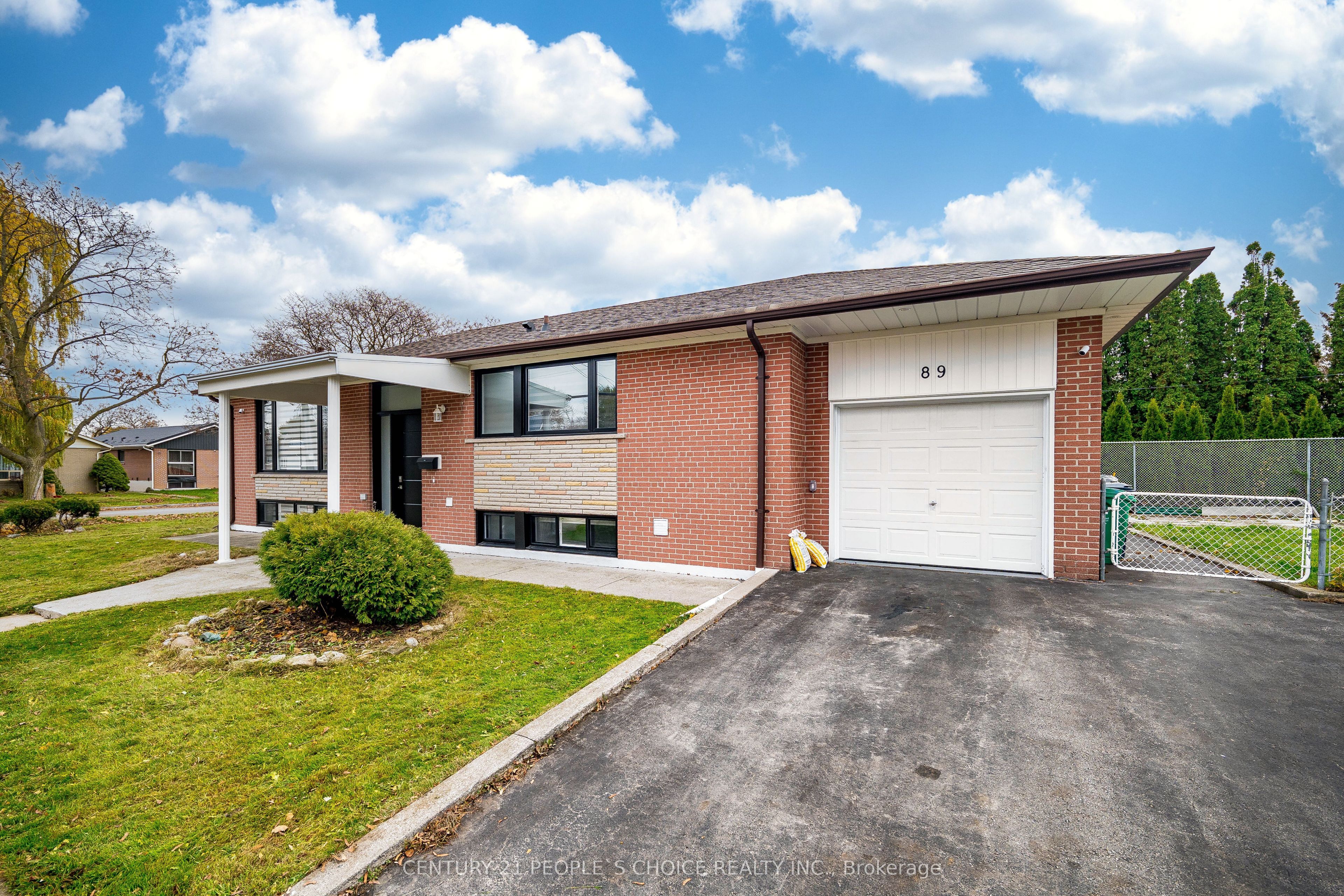 89 Thistle Down Boulevard Main, Toronto, ON M9V 1J3 photo 3