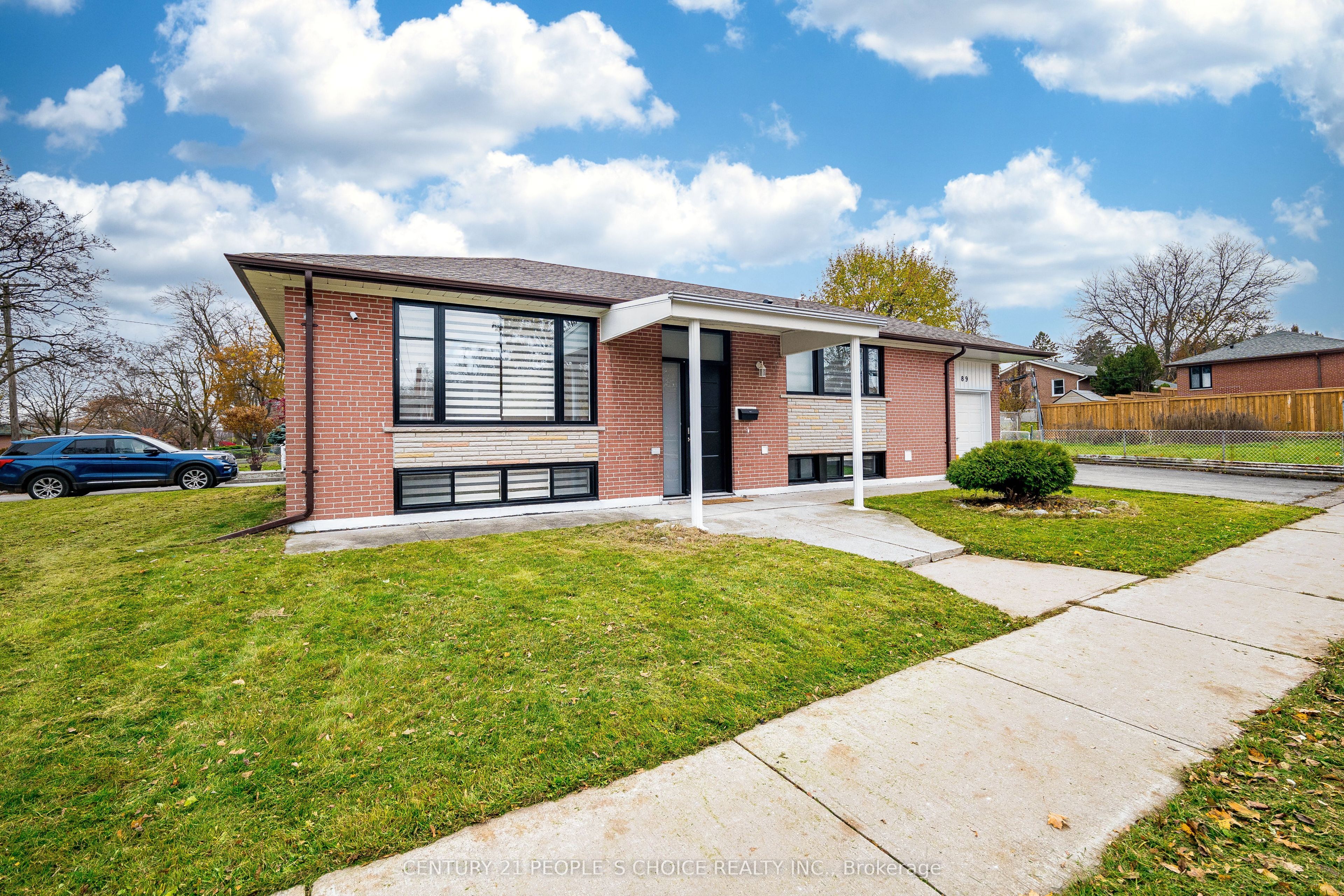 89 Thistle Down Boulevard Main, Toronto, ON M9V 1J3 photo 4