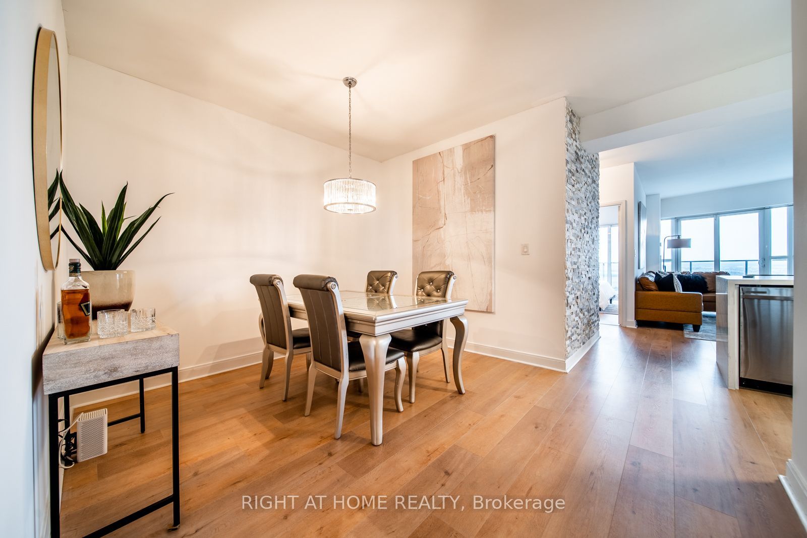 60 Absolute Avenue 5207, Mississauga, ON L4Z 0A9 photo 3