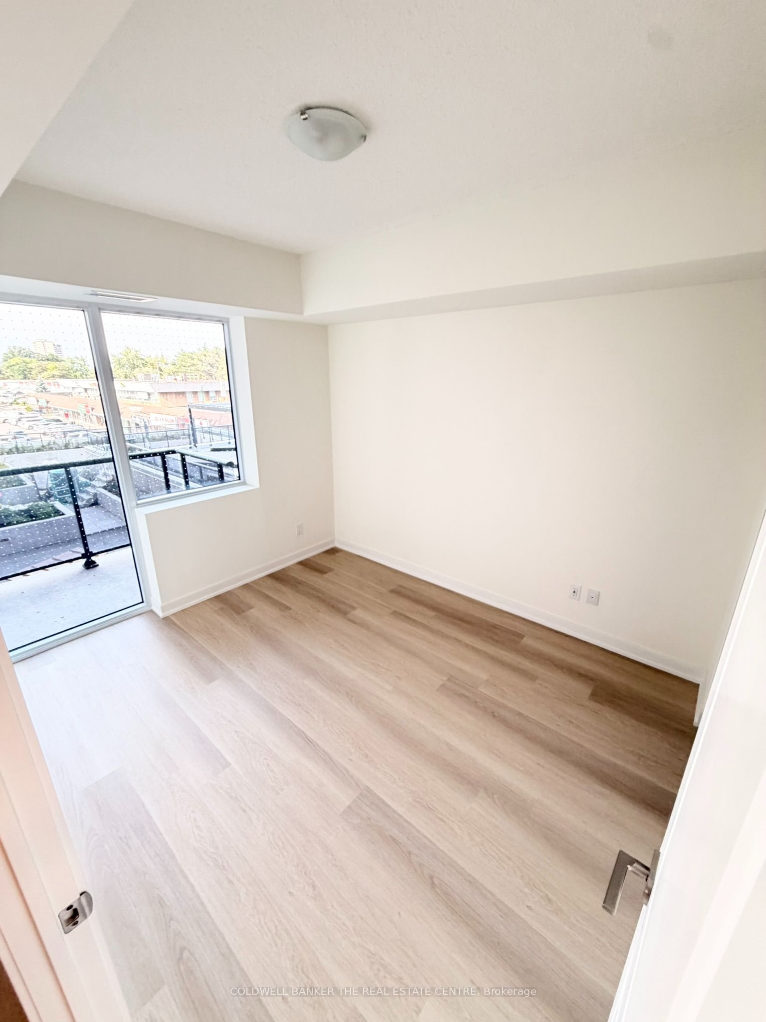 2839 Jane Street 302, Toronto, ON M3N 2J5 photo 5