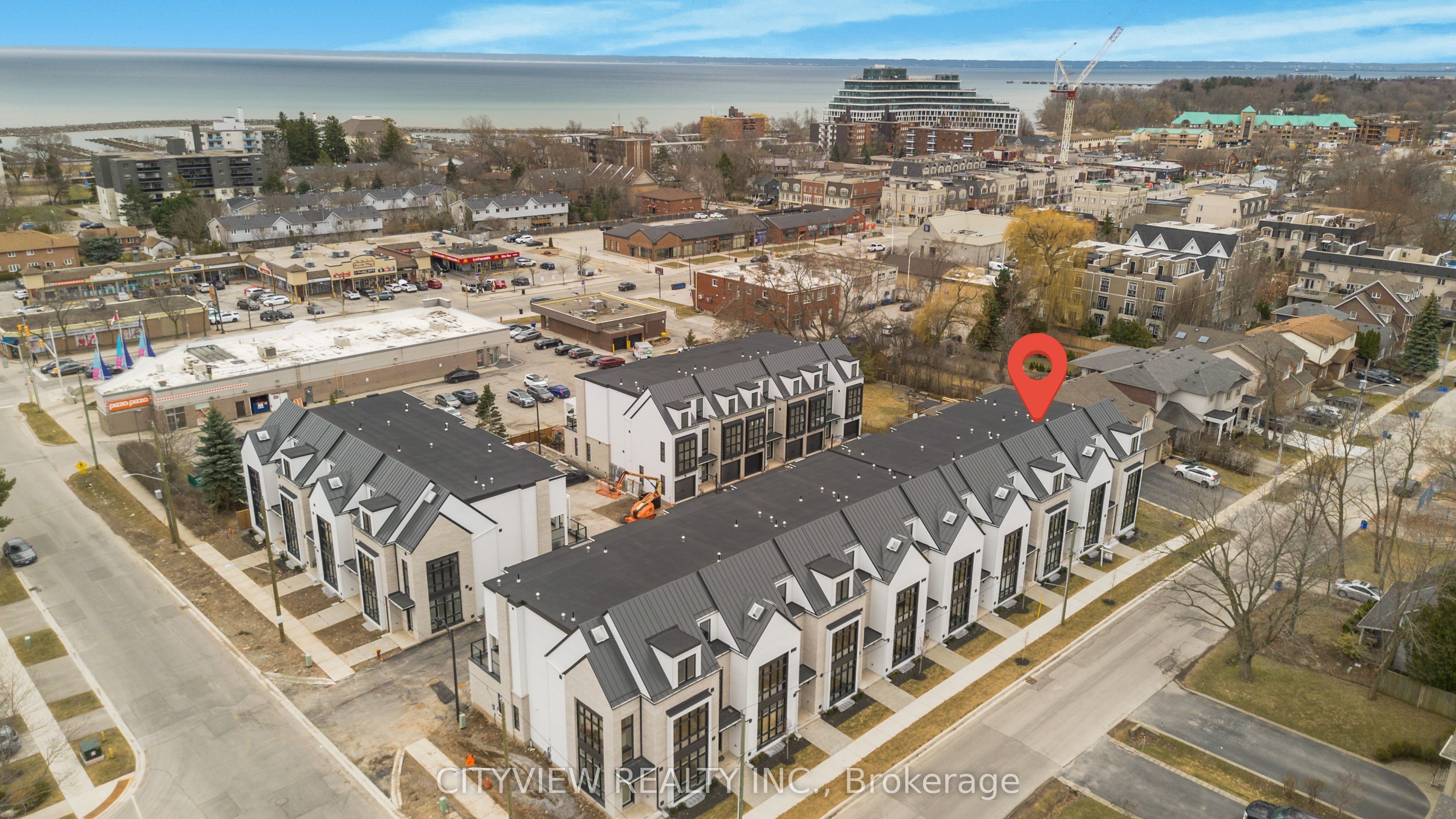 2284 Sovereign Street, Oakville, ON L6L 1L6 photo 2