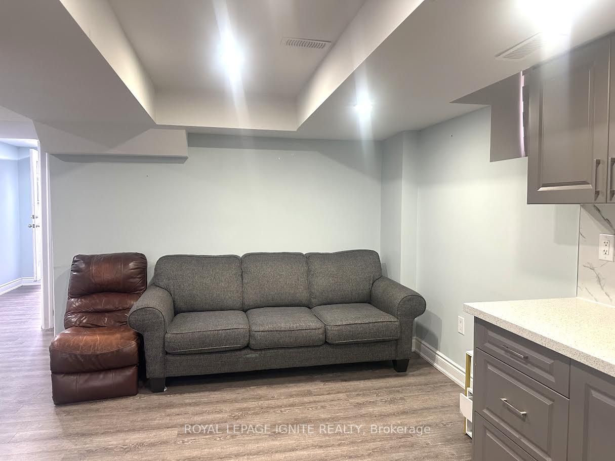 90 Kilrea Way BSMNT, Brampton, ON L6X 0R3