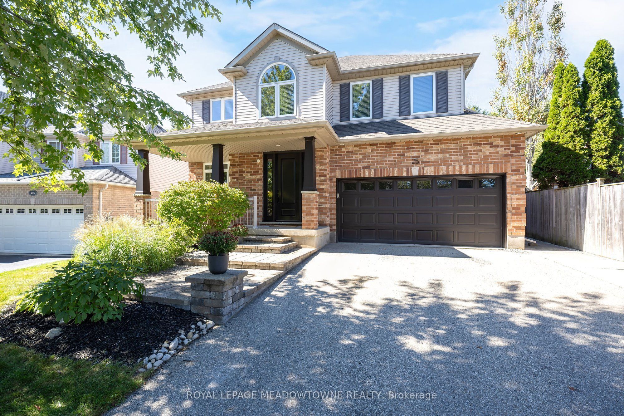 25 Salmon Way, Halton Hills, ON L7J 3B3 photo 3