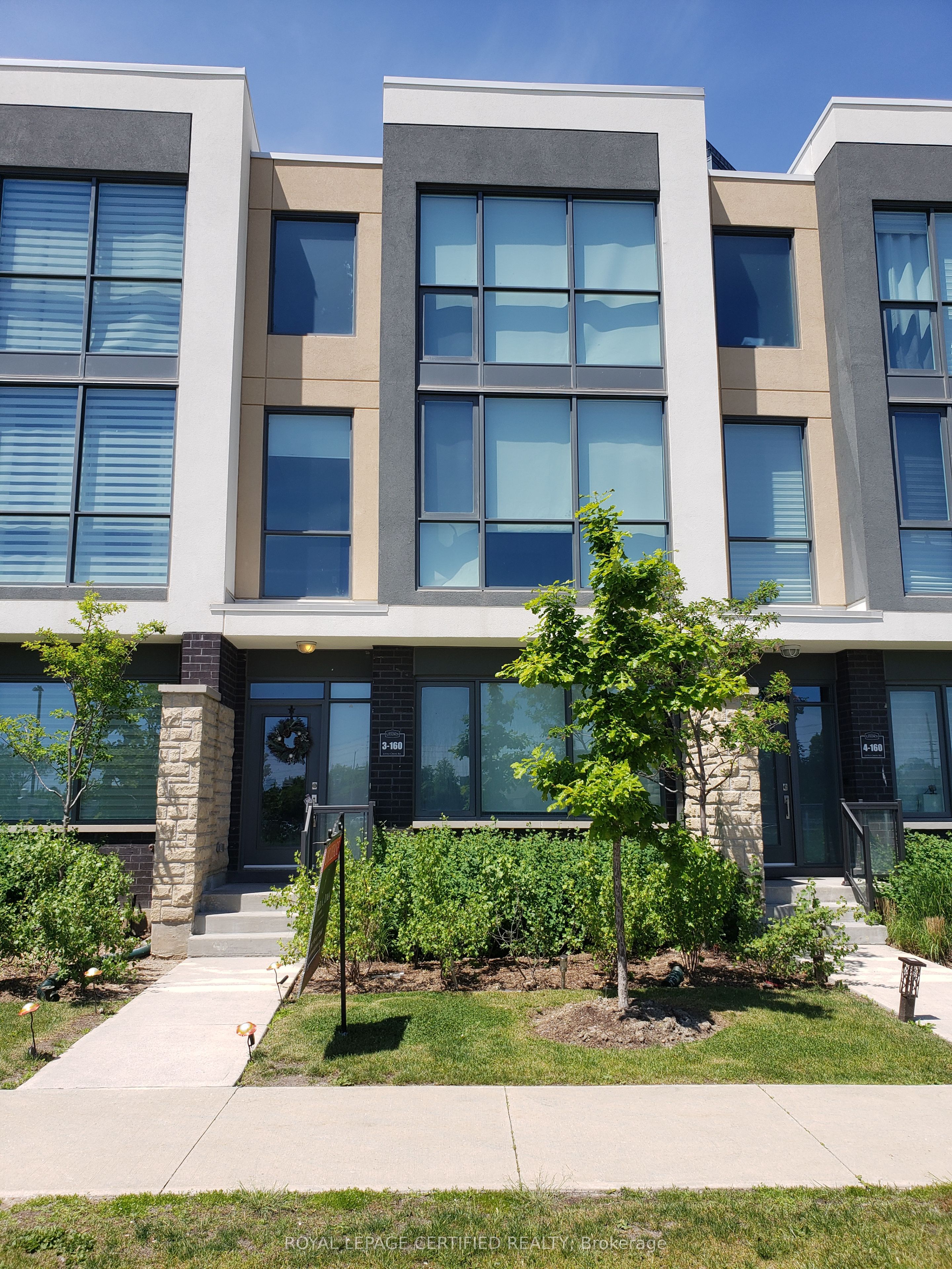 160 Little Creek Road 3, Mississauga, ON L5R 0E9