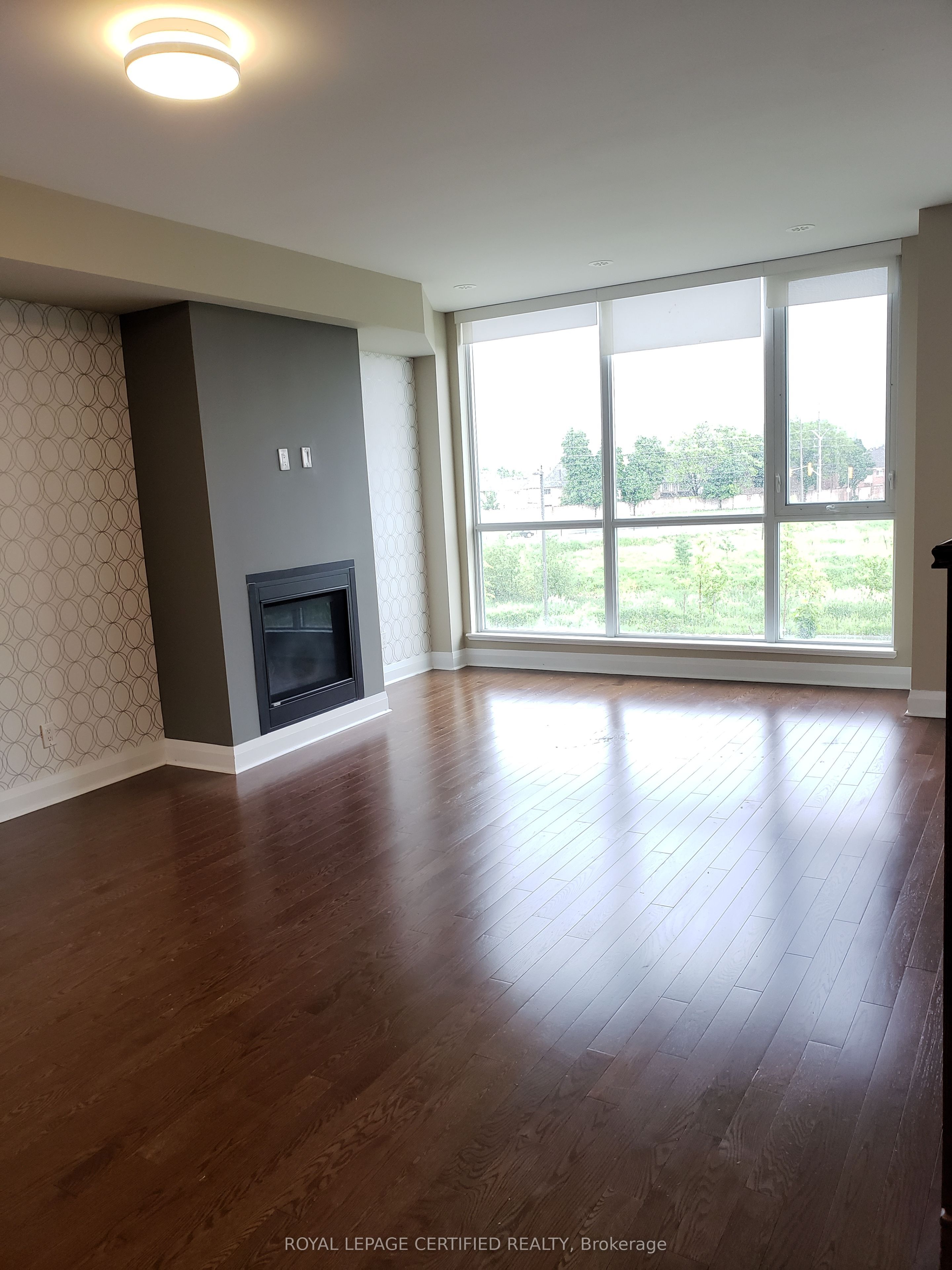 160 Little Creek Road 3, Mississauga, ON L5R 0E9 photo 3