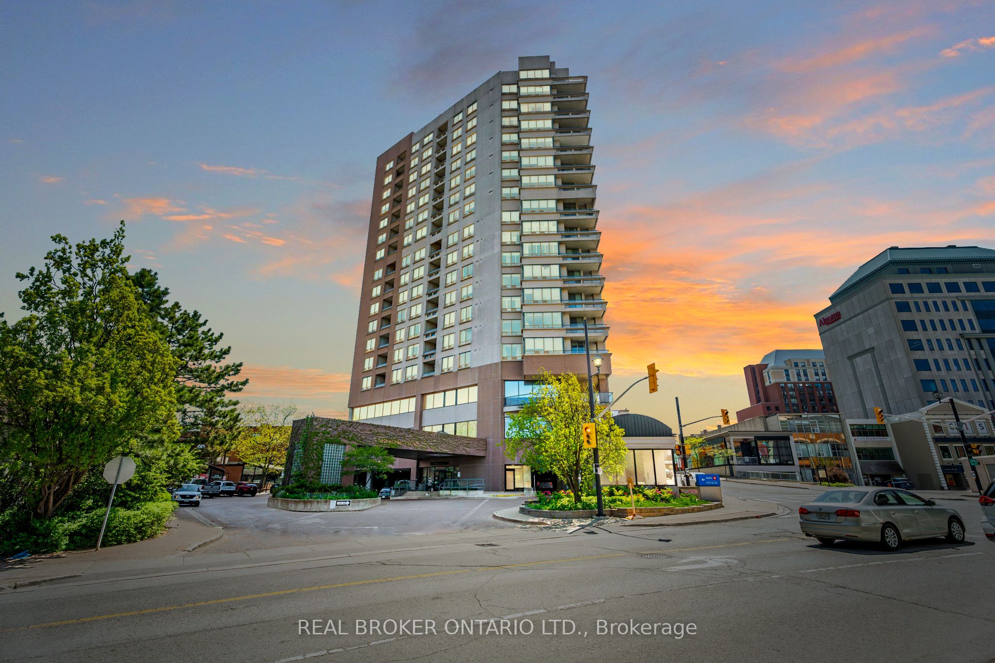 1 Belvedere Court 405, Brampton, ON L6V 4M6 photo 2