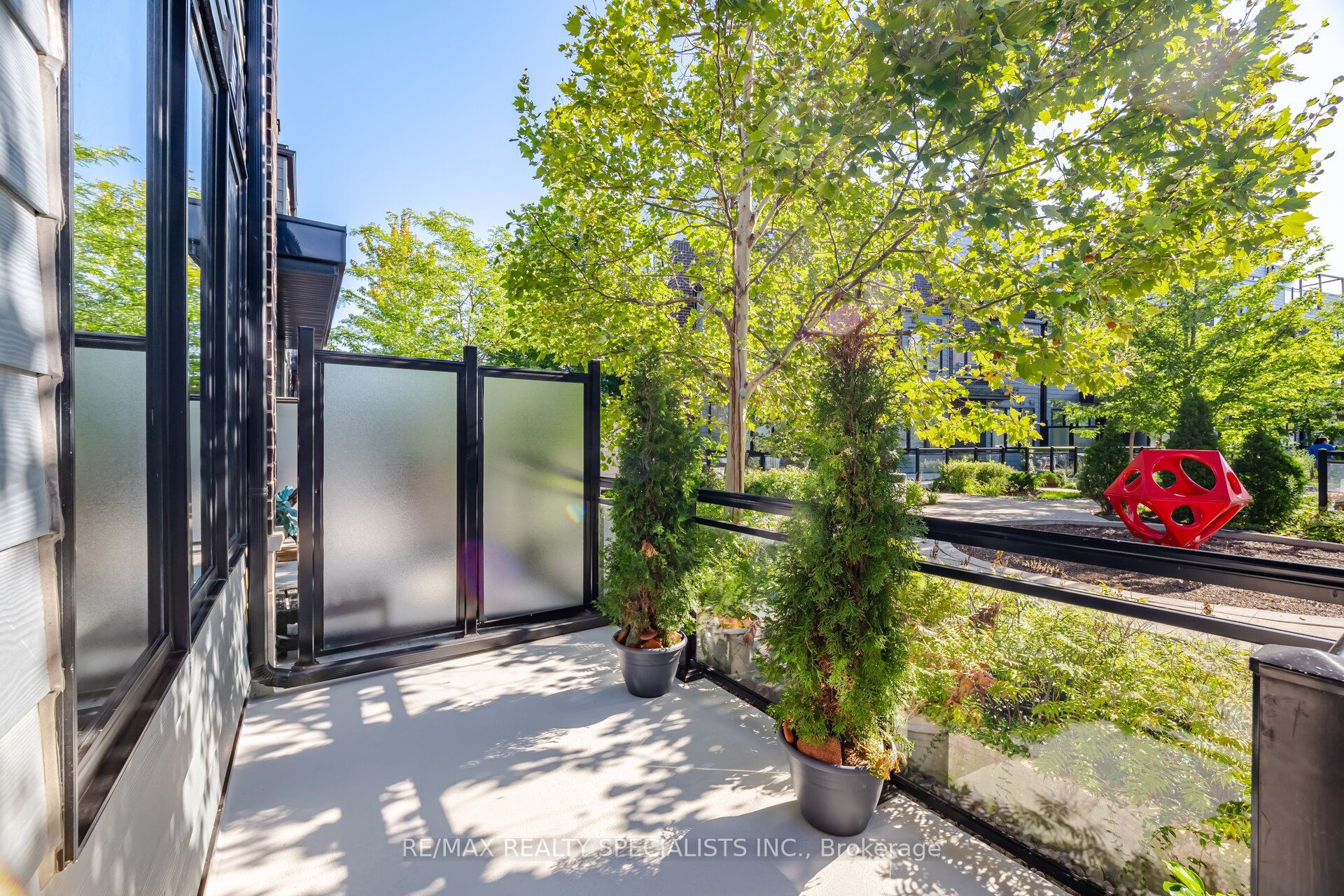 2232 Bromsgrove Road 7, Mississauga, ON L5J 0B3 photo 4