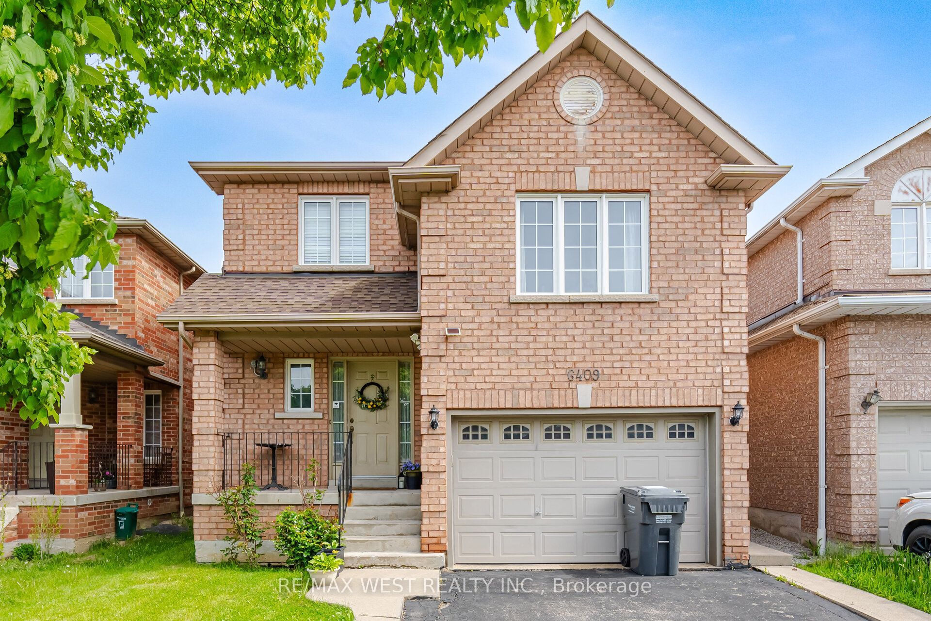6409 Torre Drive Upper, Mississauga, ON L5V 2S5