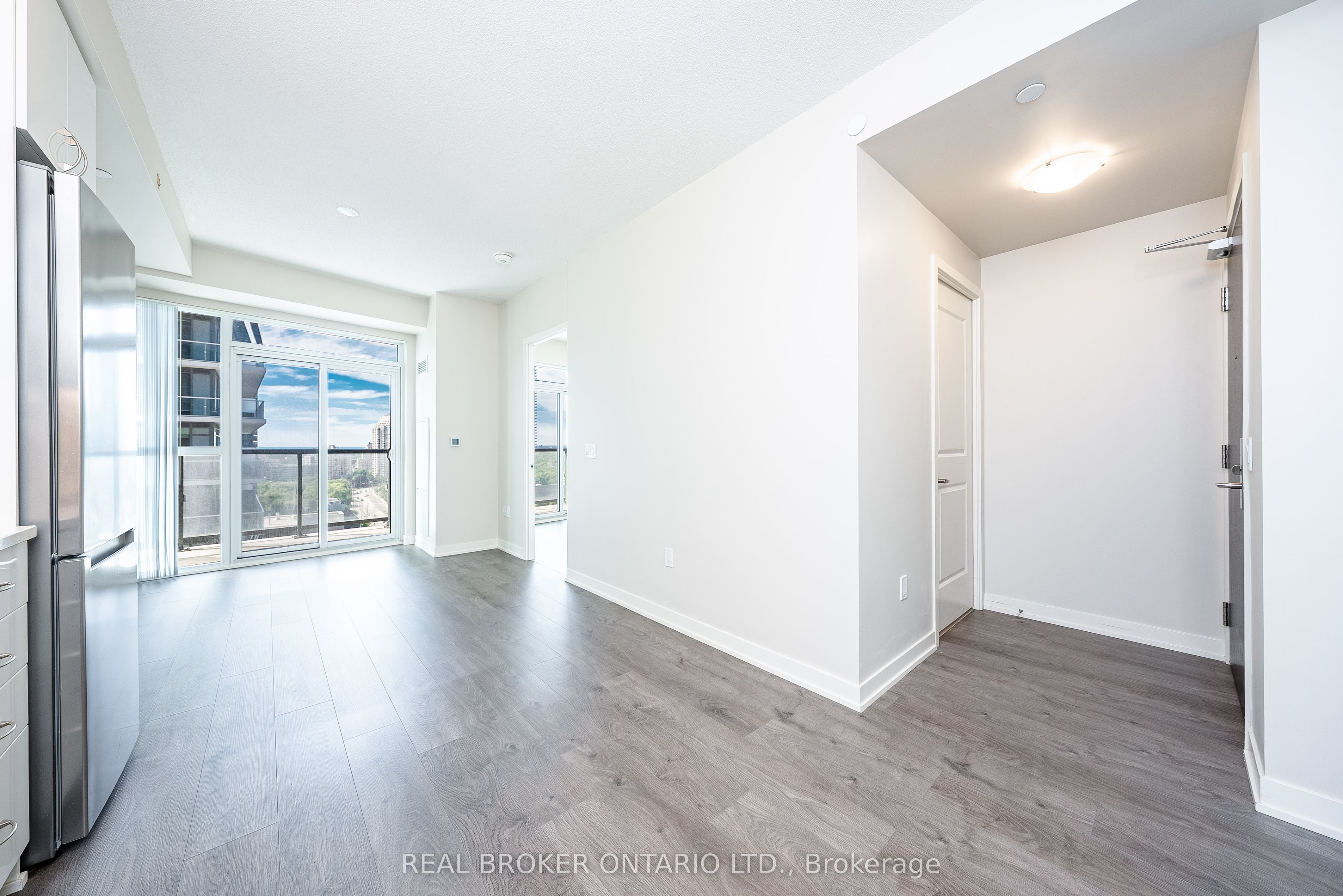 38 Annie Craig Drive 1707, Toronto, ON M8V 0G9 photo 4