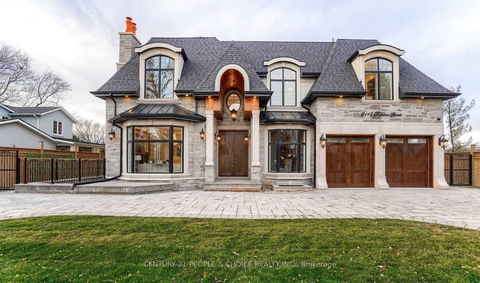 2115 Rebecca Street, Oakville, ON L6L 2A4