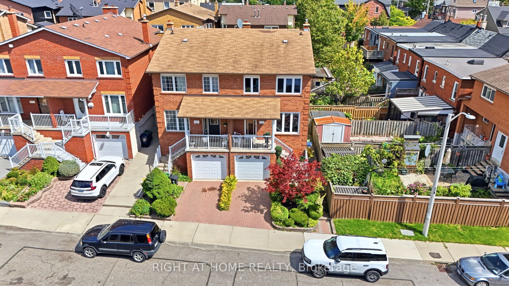 98 Beaver Terrace, Toronto, ON M6H 4G8 photo 3