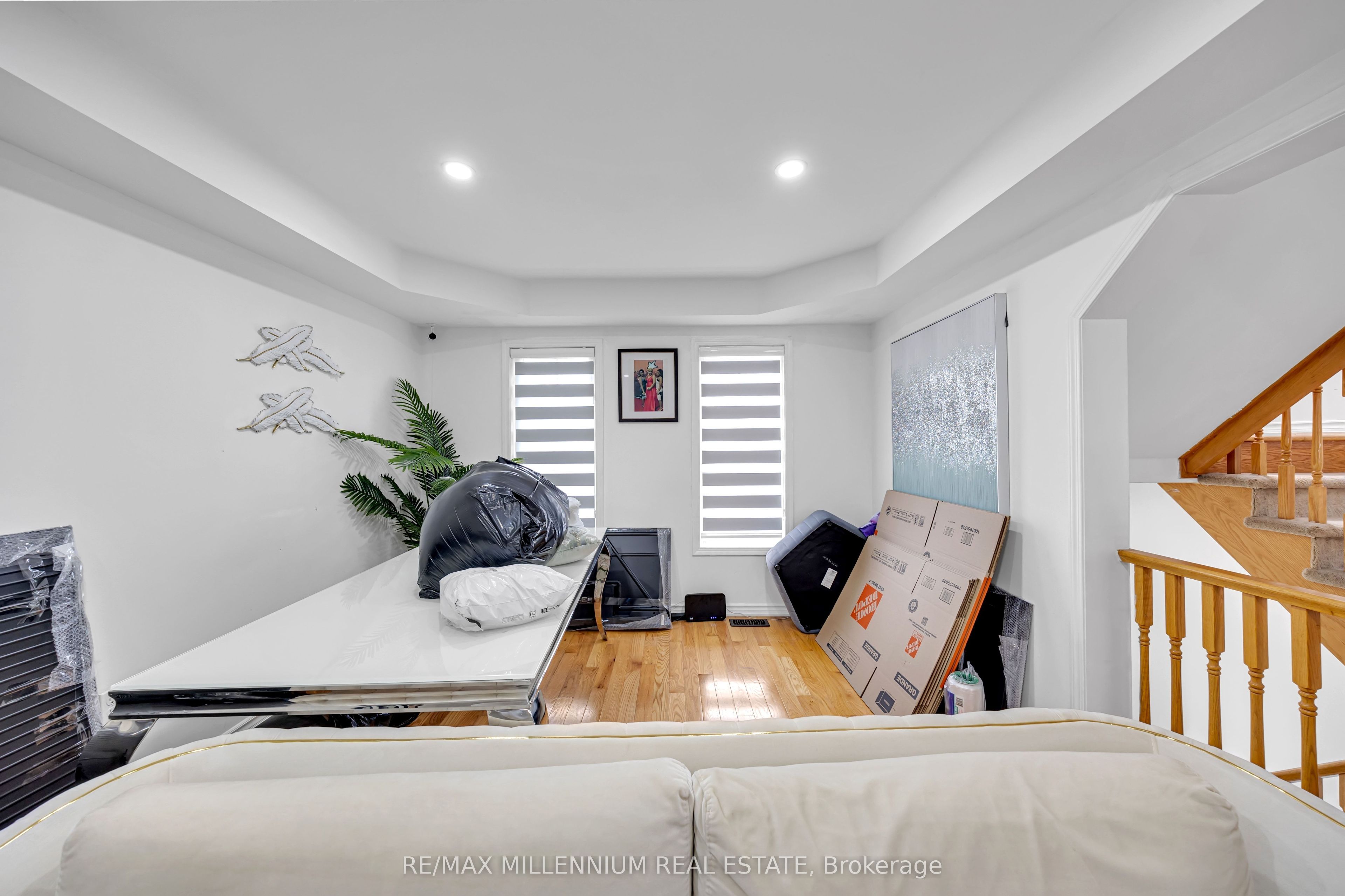 39 Decker Hollow Circle, Brampton, ON L6X 0K9 photo 5
