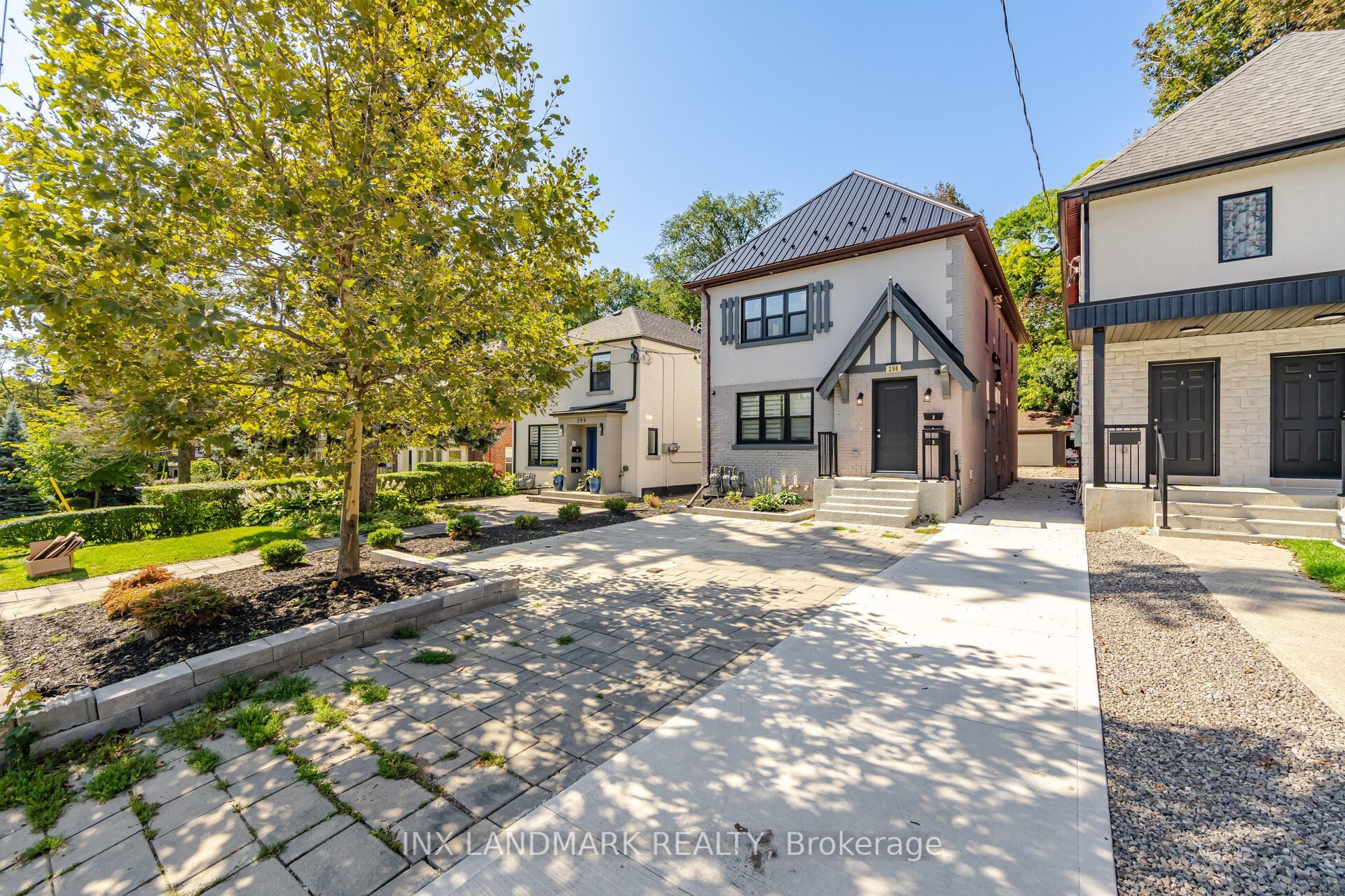 298 South Kingsway, Toronto, ON M6S 3T9 photo 2