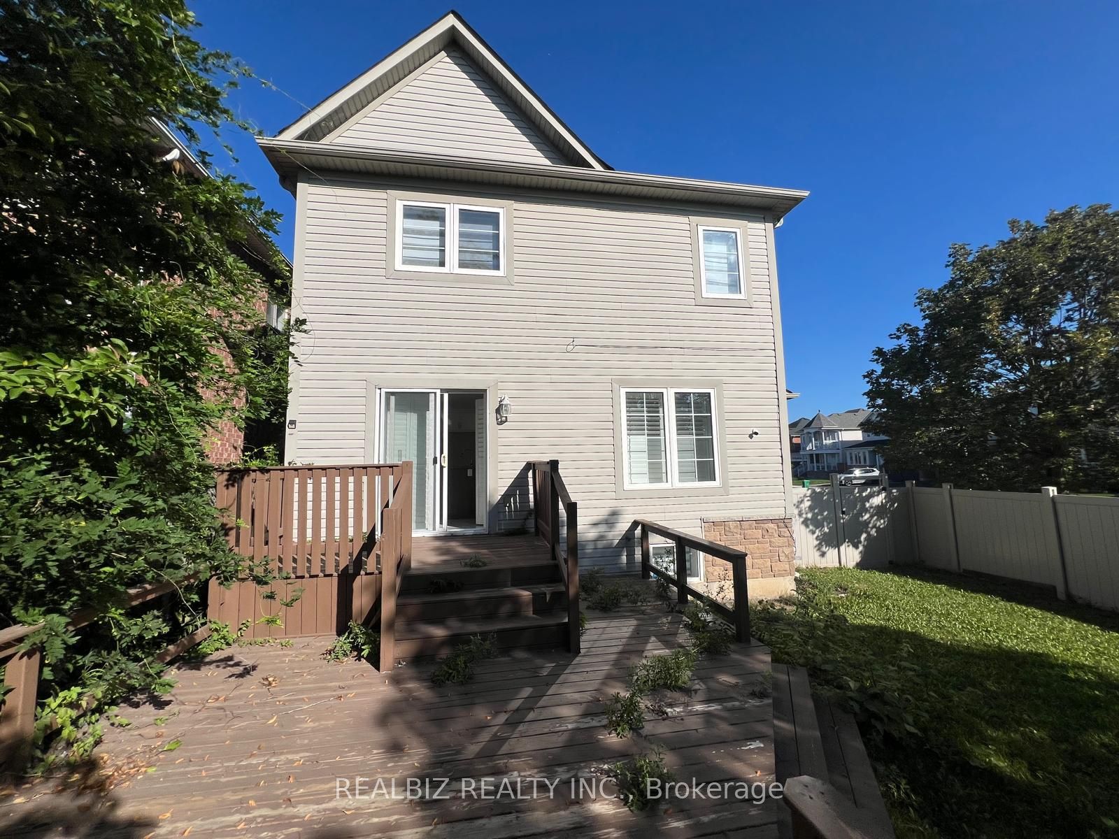 2 Bramoak Crescent, Brampton, ON L7A 1T7 photo 2