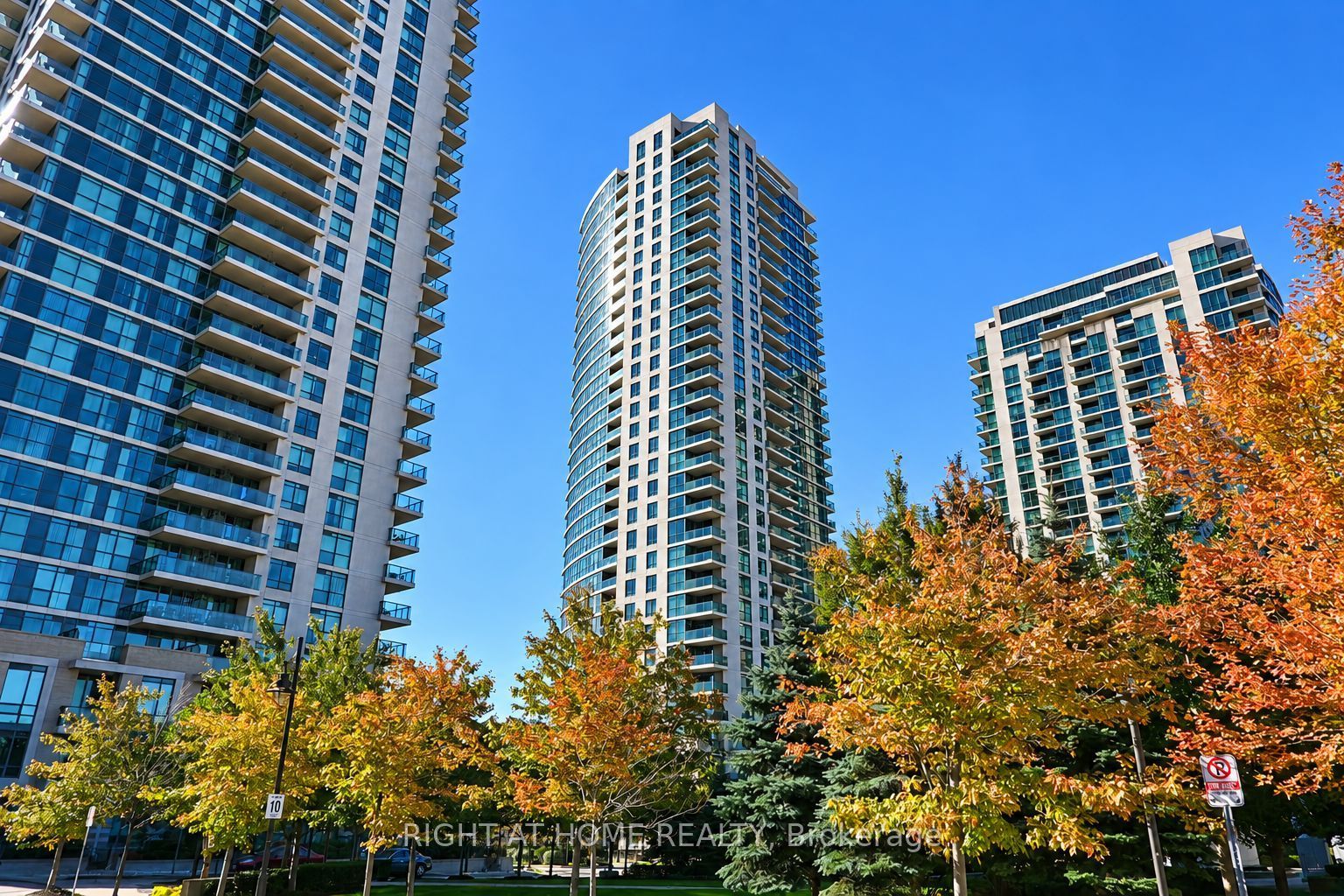 225 Sherway Gardens Road 105, Toronto, ON M9C 0A3