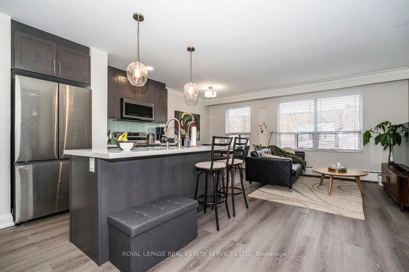 2637 Keele Street 11, Toronto, ON M6L 2P2 photo 2