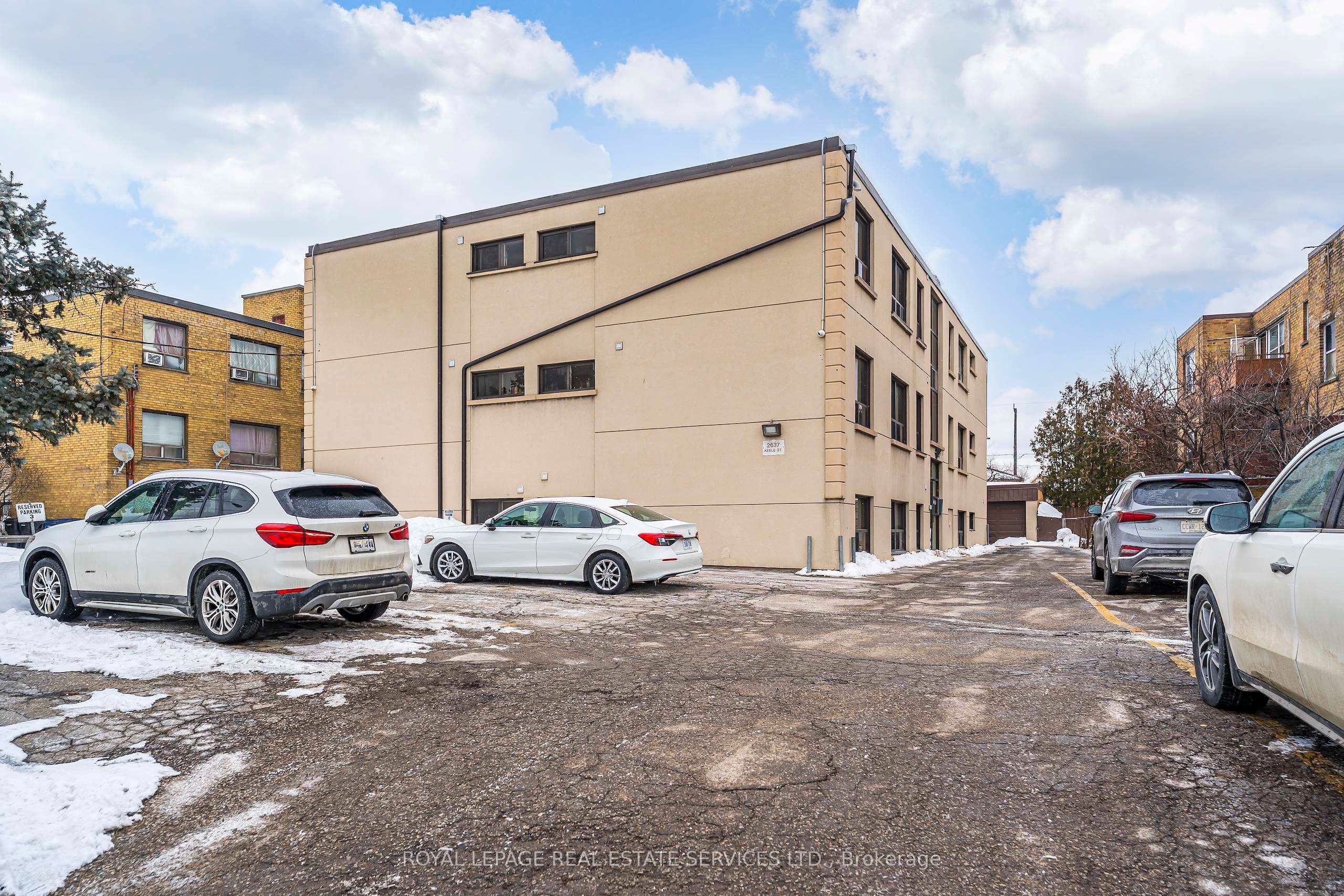 2637 Keele Street 11, Toronto, ON M6L 2P2 photo 4