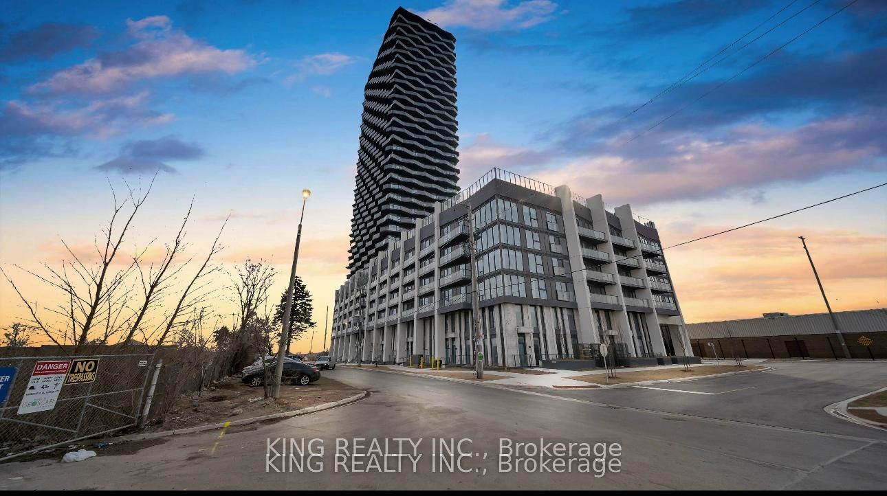 36 Zorra Street 529, Toronto, ON M8Z 0G5 photo 2