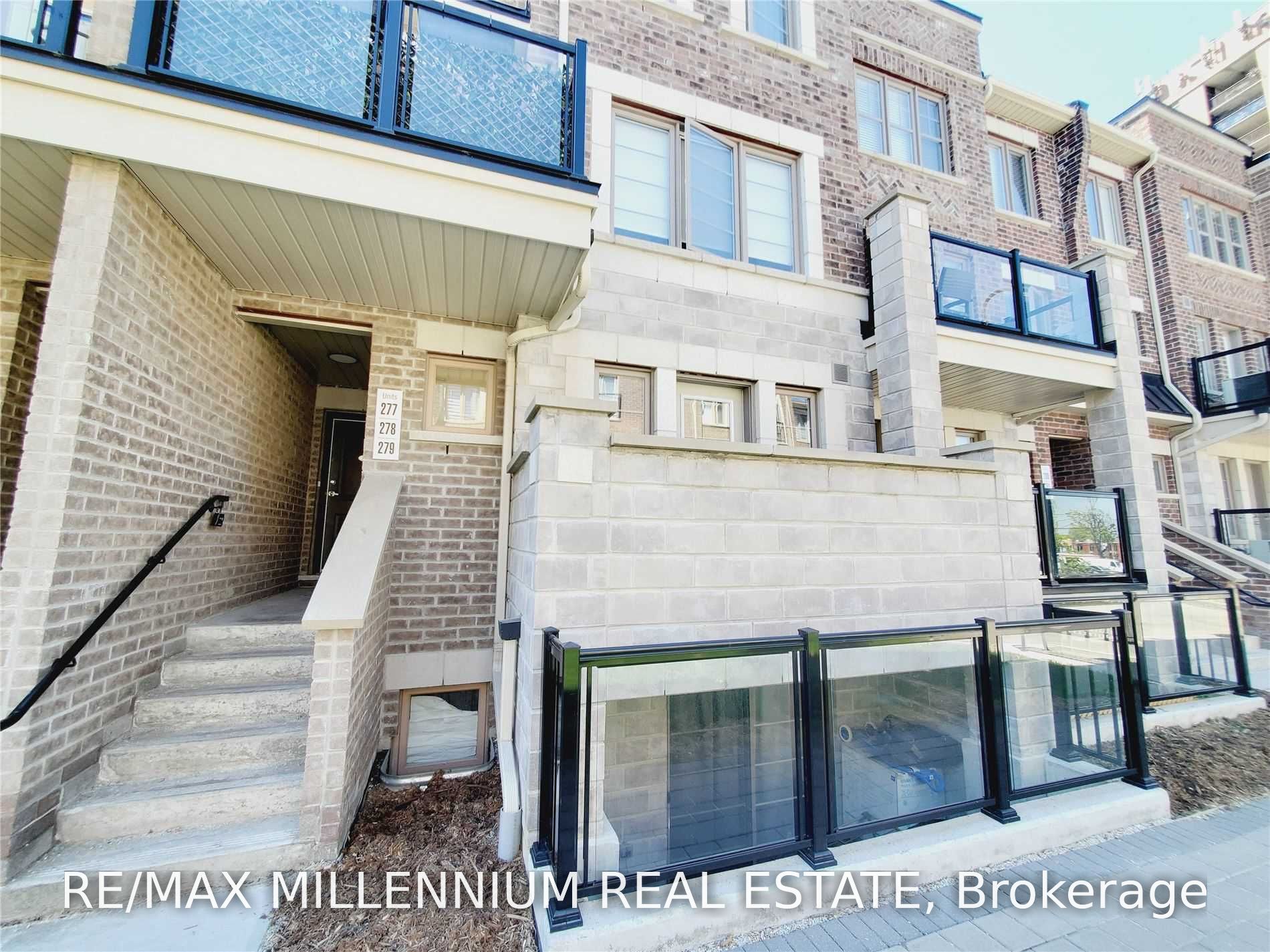 60 Parrotta Drive 279, Toronto, ON M9M 0B4