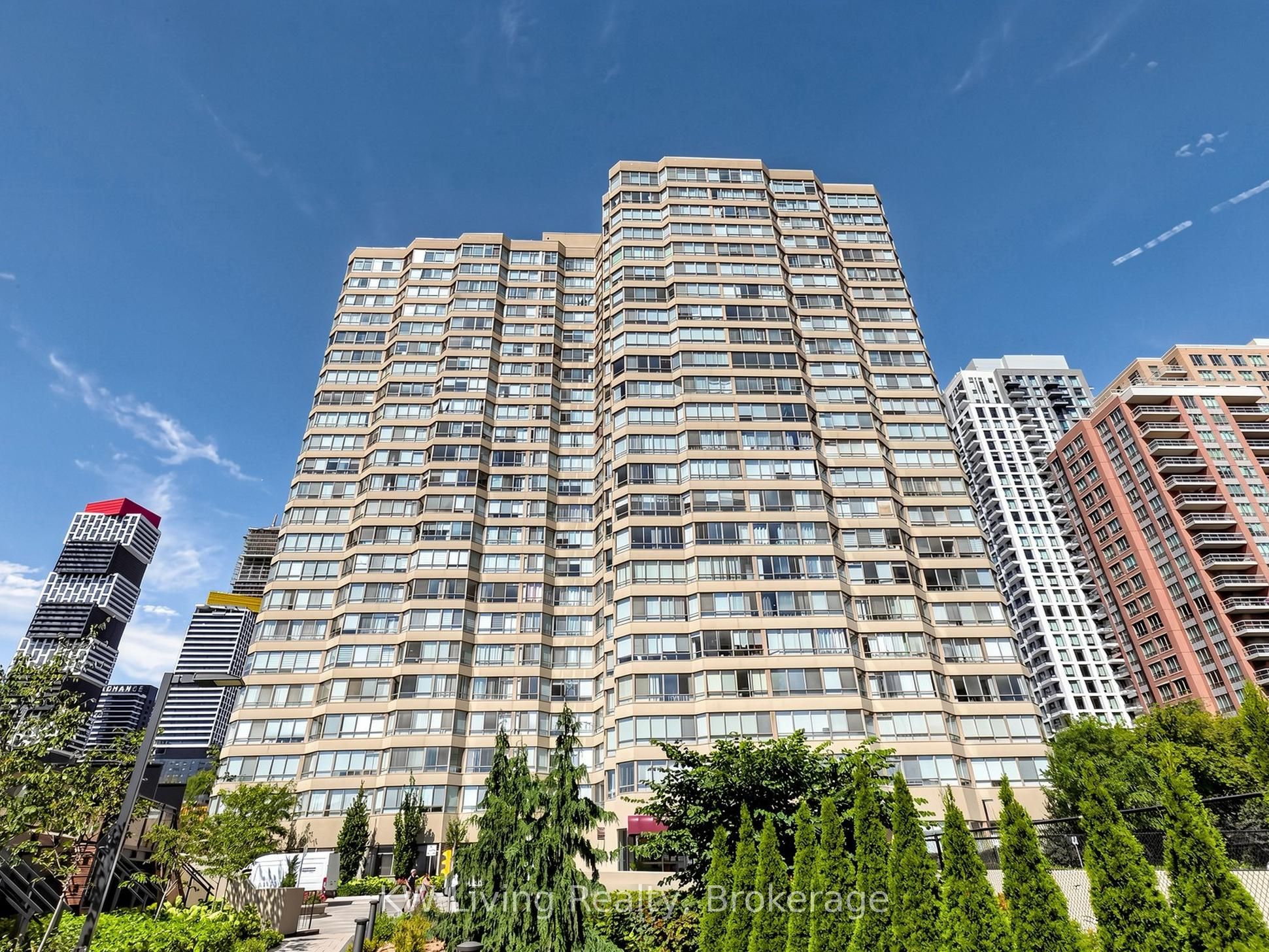 3605 Kariya Drive 811, Mississauga, ON L5B 3J4 photo 2