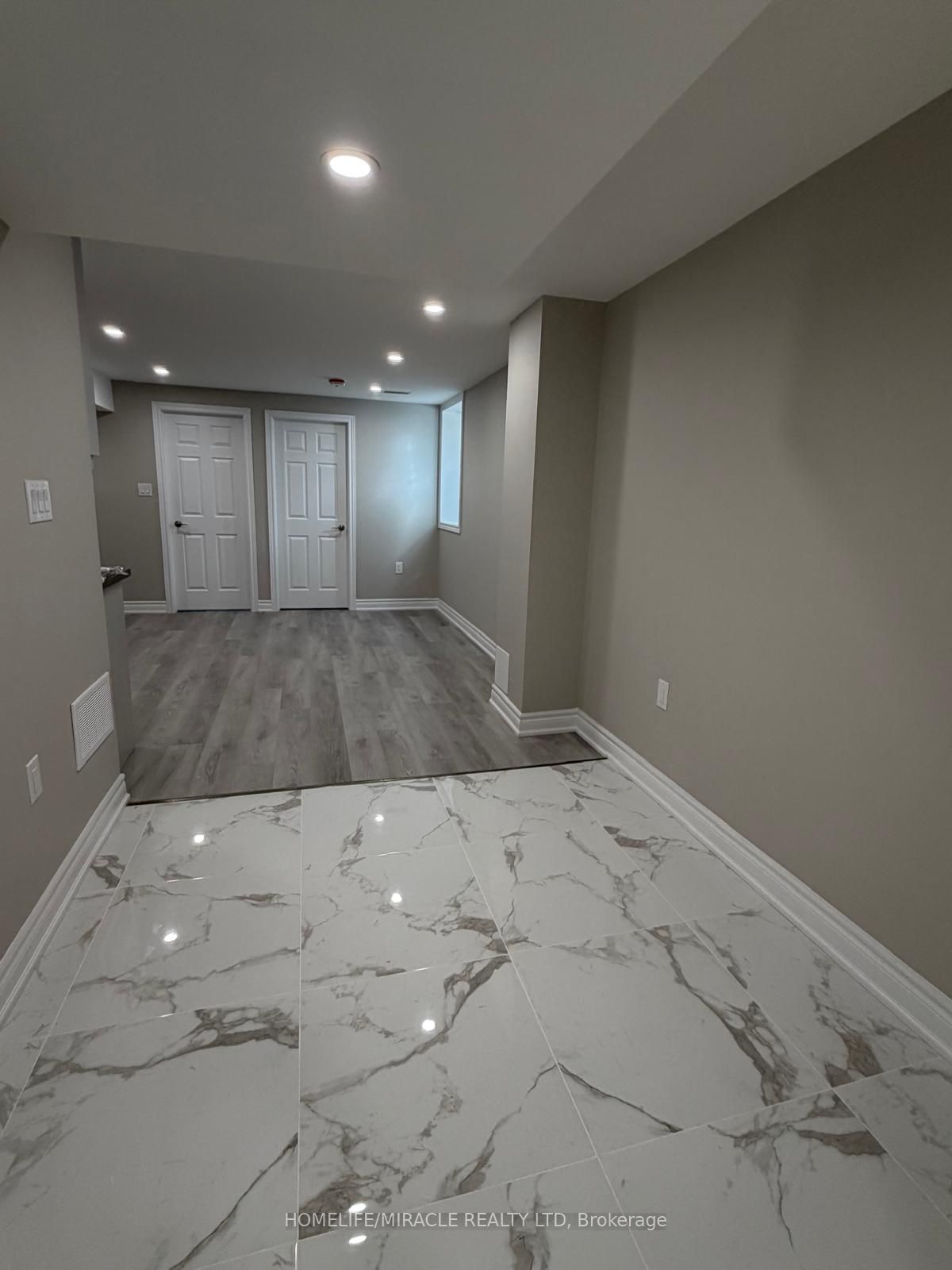 3082 Doyle Street Basement, Mississauga, ON L5M 0N1 photo 4
