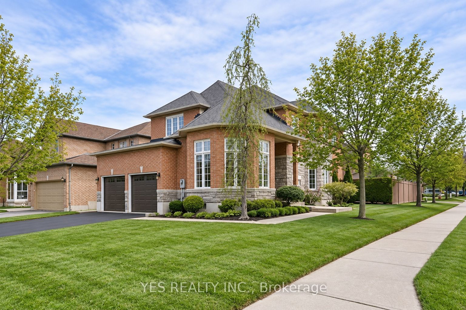 17 Snowcap Road, Brampton, ON L6R 1W2