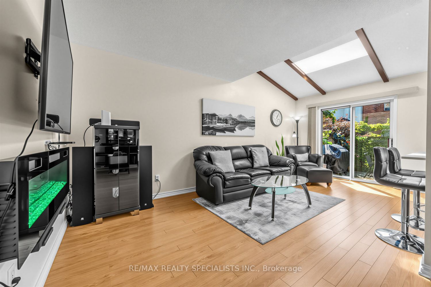 1152 WEST SHORE Drive, Mississauga, ON L5E 3H8 photo 4