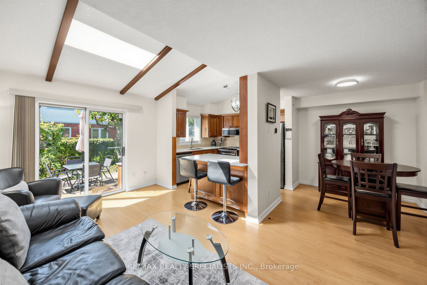 1152 WEST SHORE Drive, Mississauga, ON L5E 3H8 photo 5