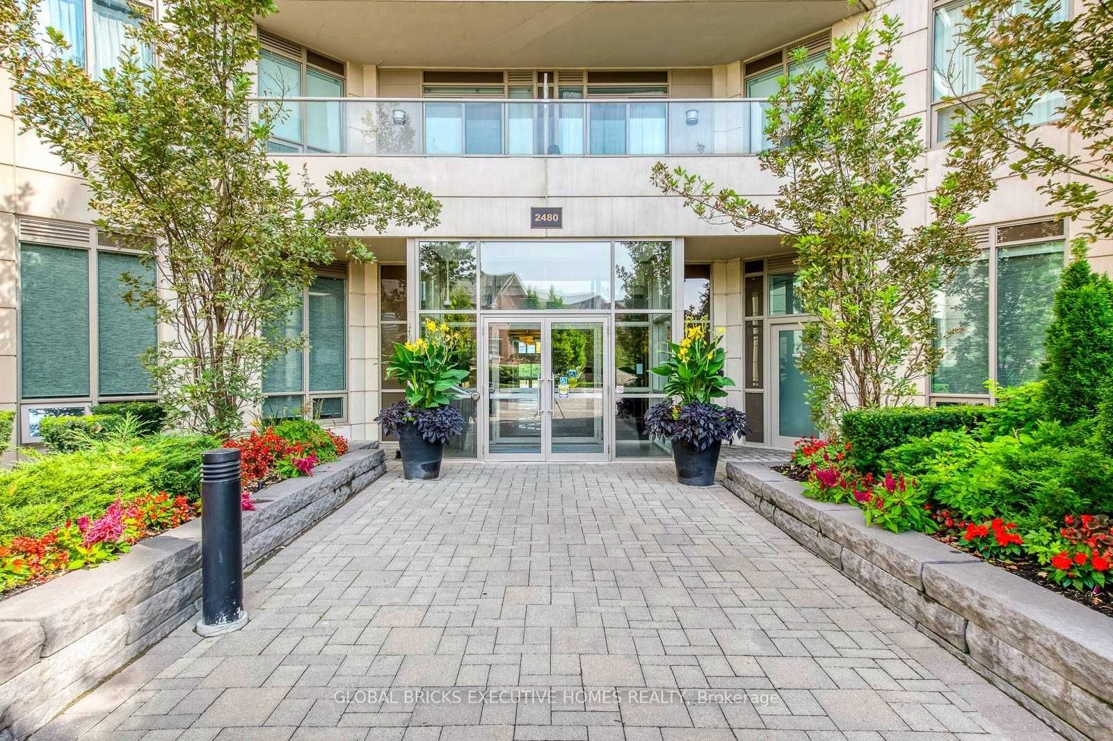 2480 Prince Michael Drive 226, Oakville, ON L6H 0H1 photo 3