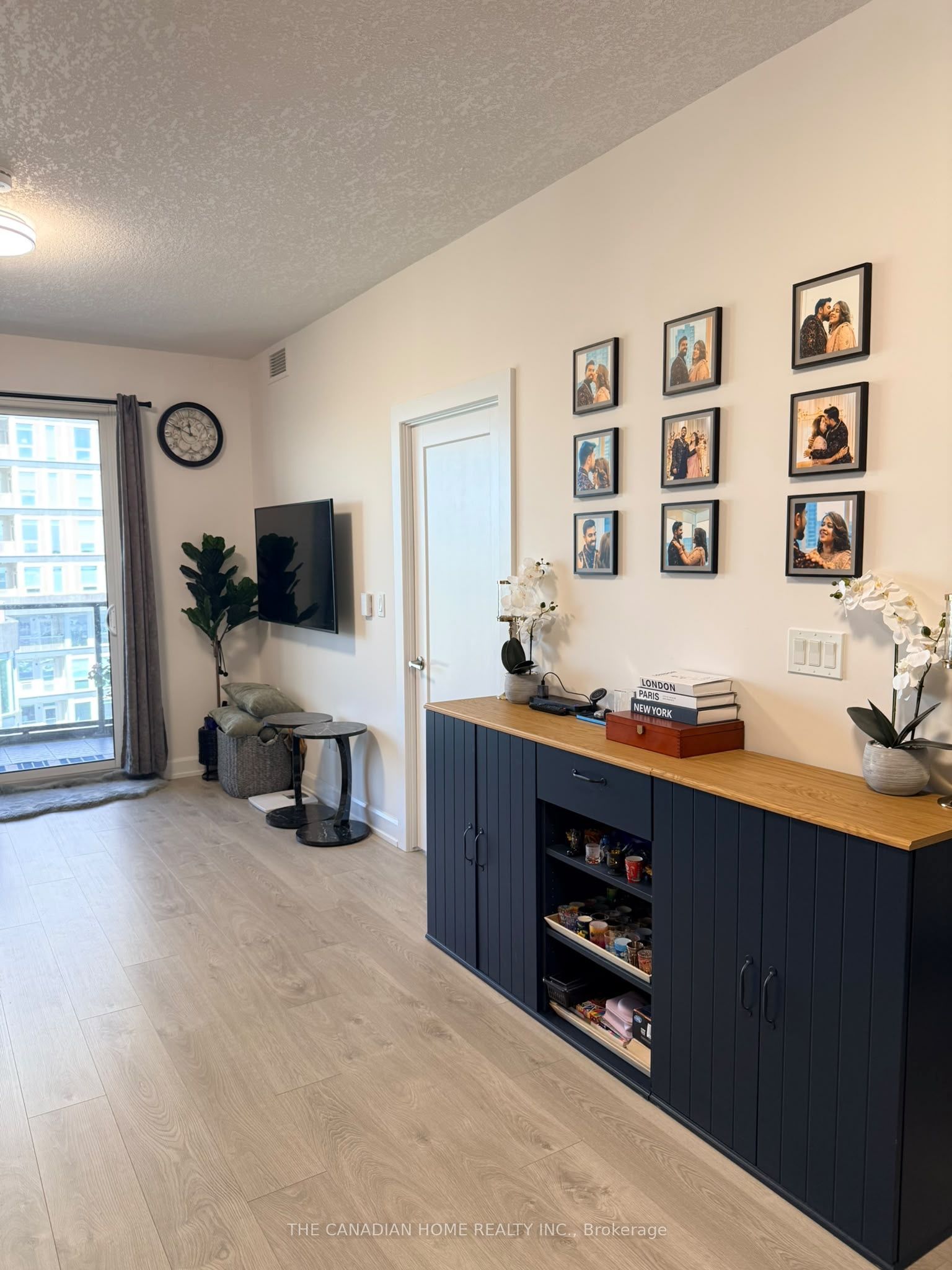 3220 William Coltson Avenue 1406, Oakville, ON L6H 7X9 photo 3