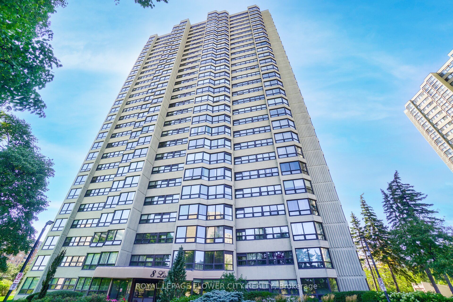 8 Lisa Street 307, Brampton, ON L6T 4S6 photo 2