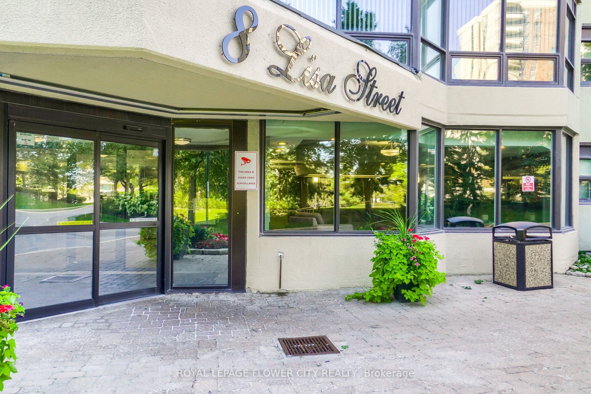 8 Lisa Street 307, Brampton, ON L6T 4S6 photo 5